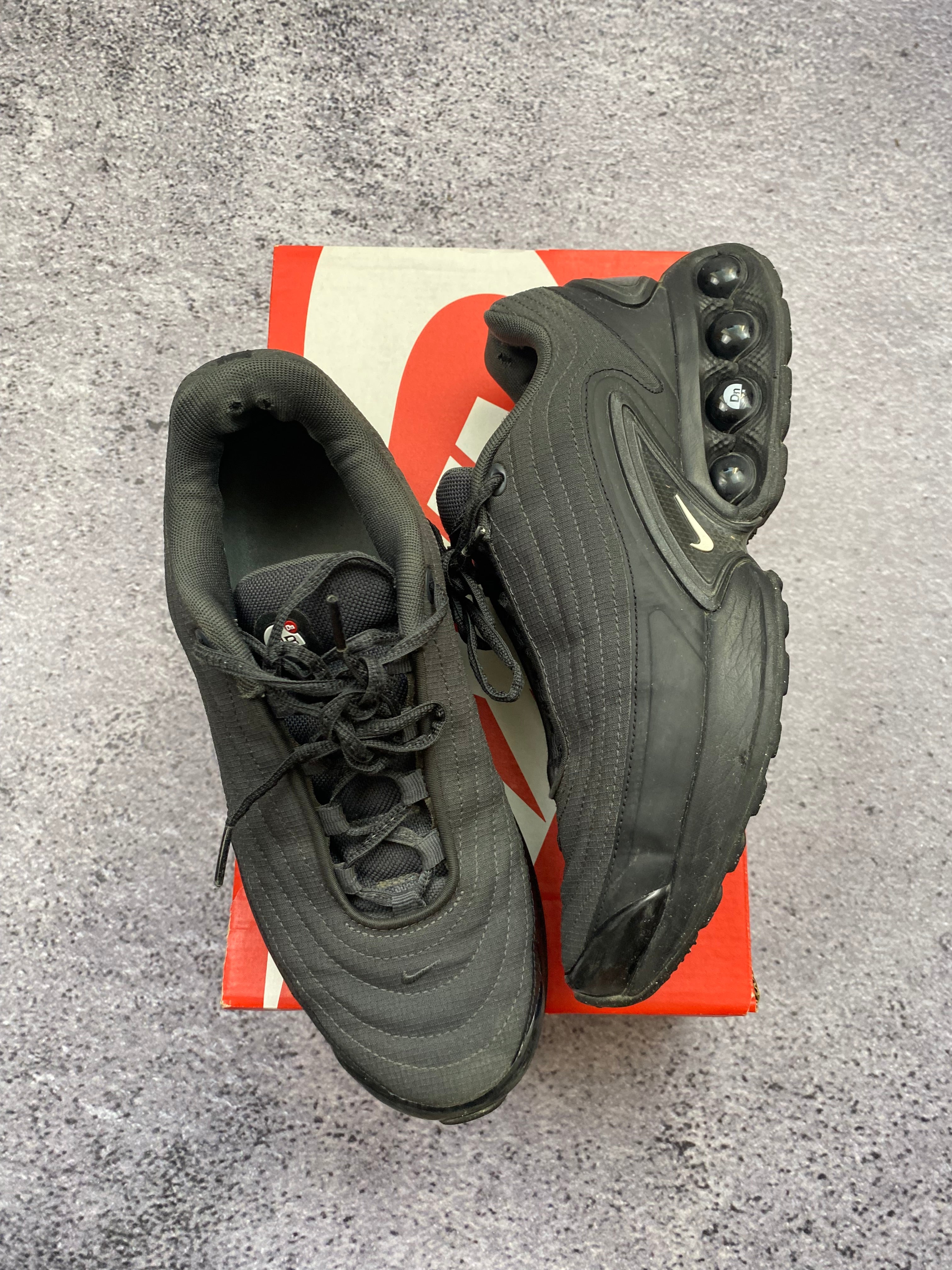 Nike Air Max Dn czarne sneakersy sportowe r. 40.5