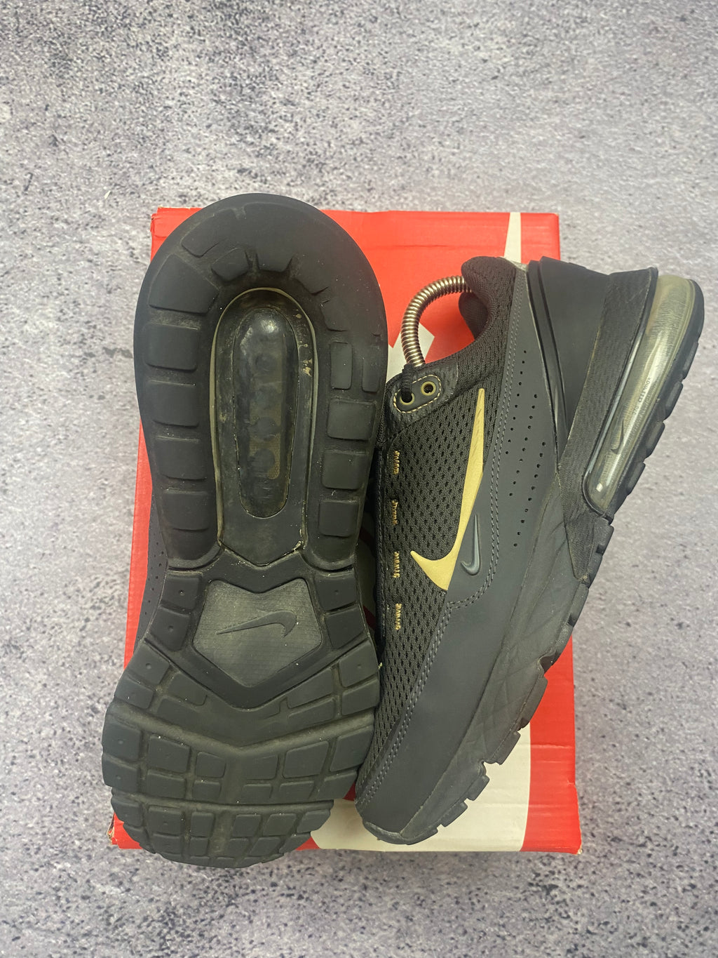 Nike Air Max 270 Black Gold Running Shoes Sneakers Lifestyle 42