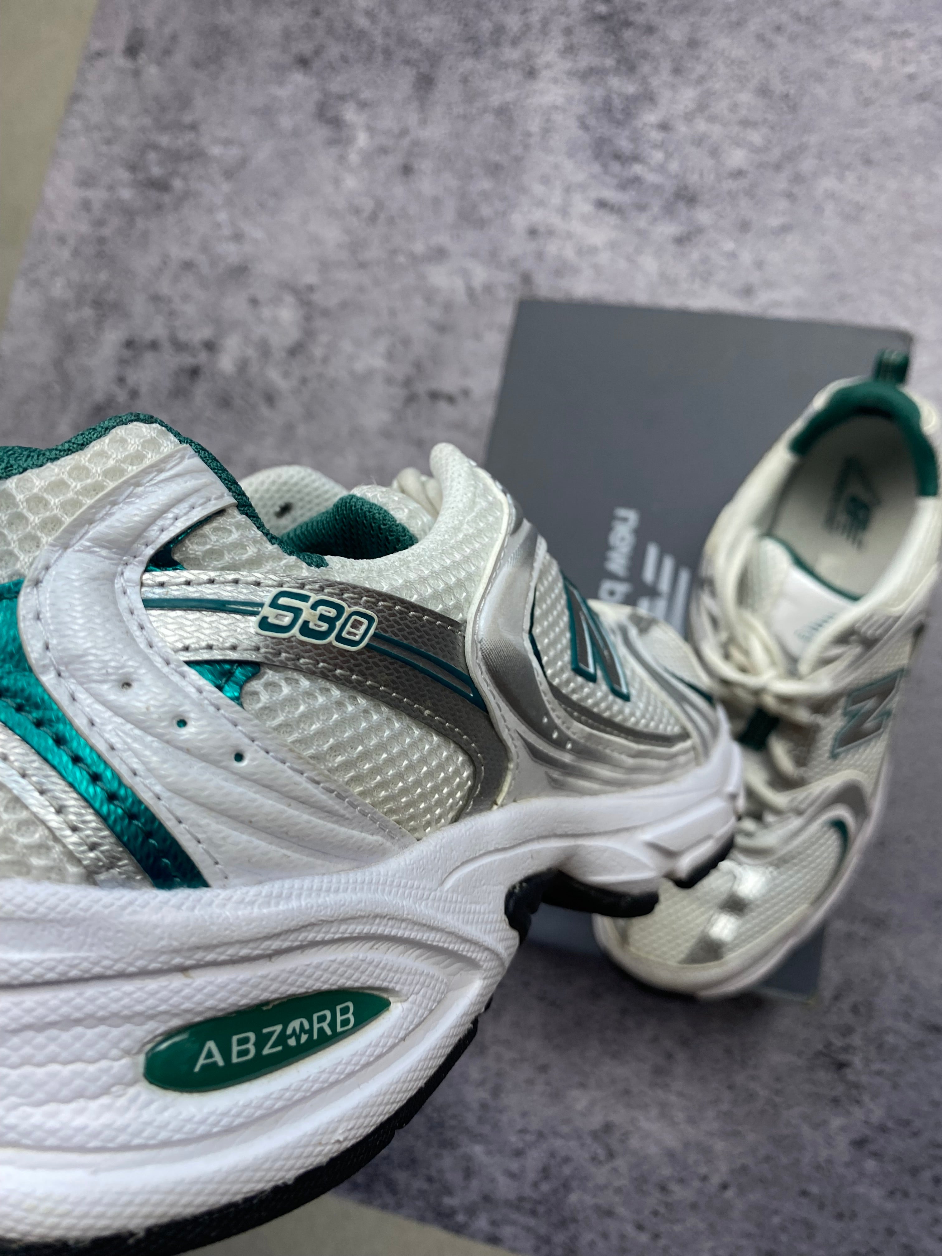 New Balance 530 white sports sneakers size 40
