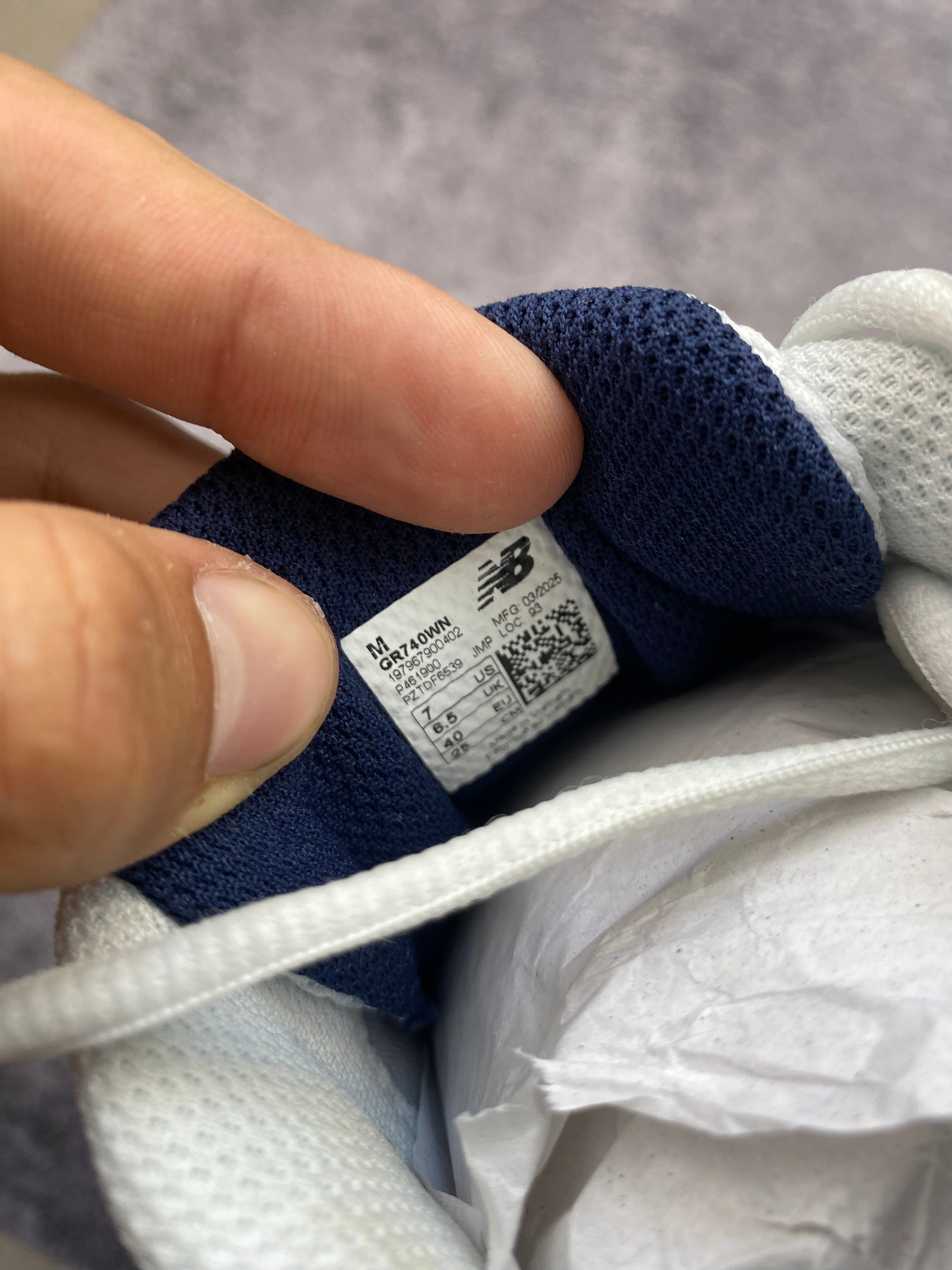 New Balance 530 białe sneakersy sportowe r. 40