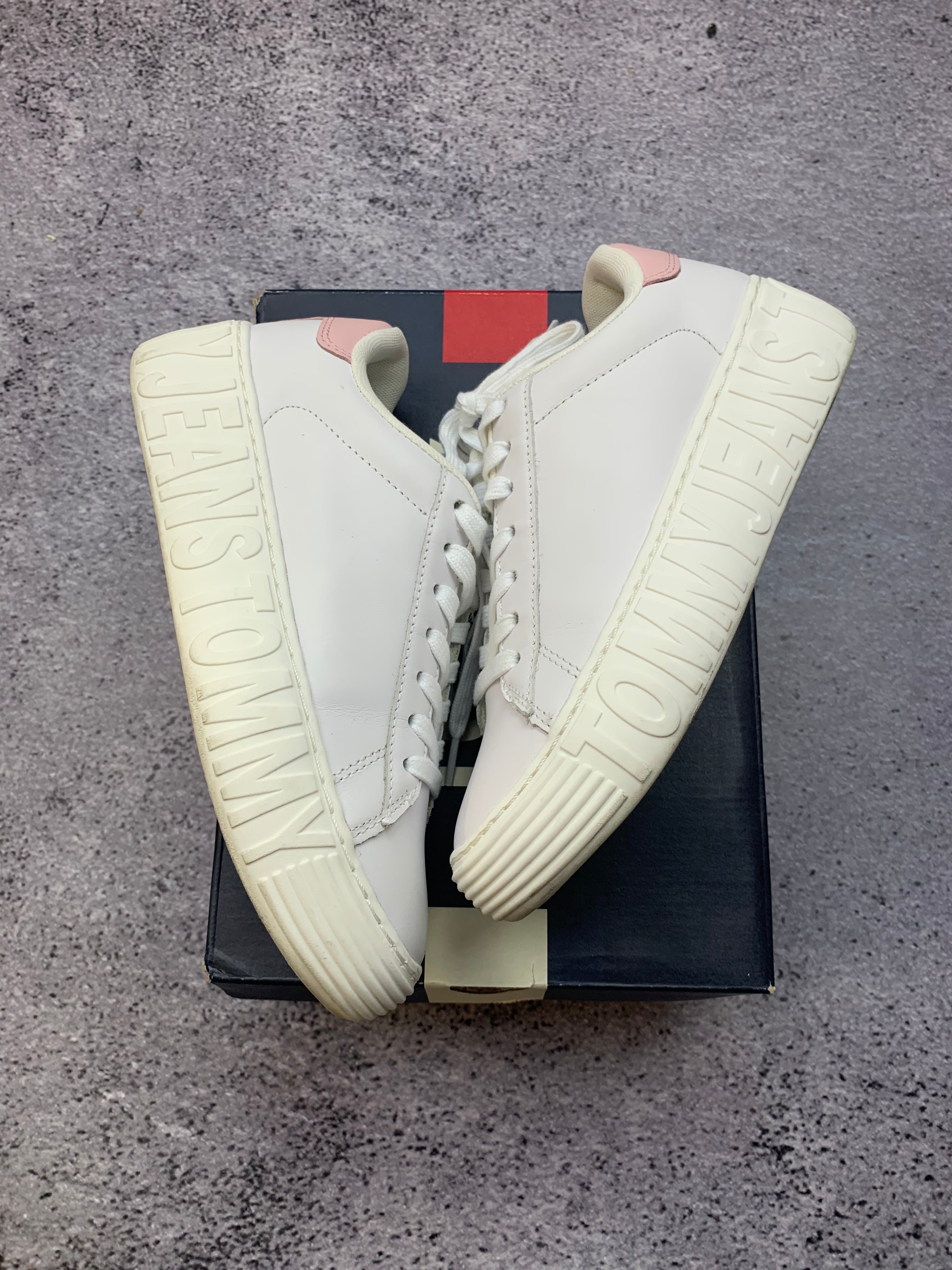 Tommy Hilfiger Cupsole Leather – skórzane sneakersy r. 37 + box