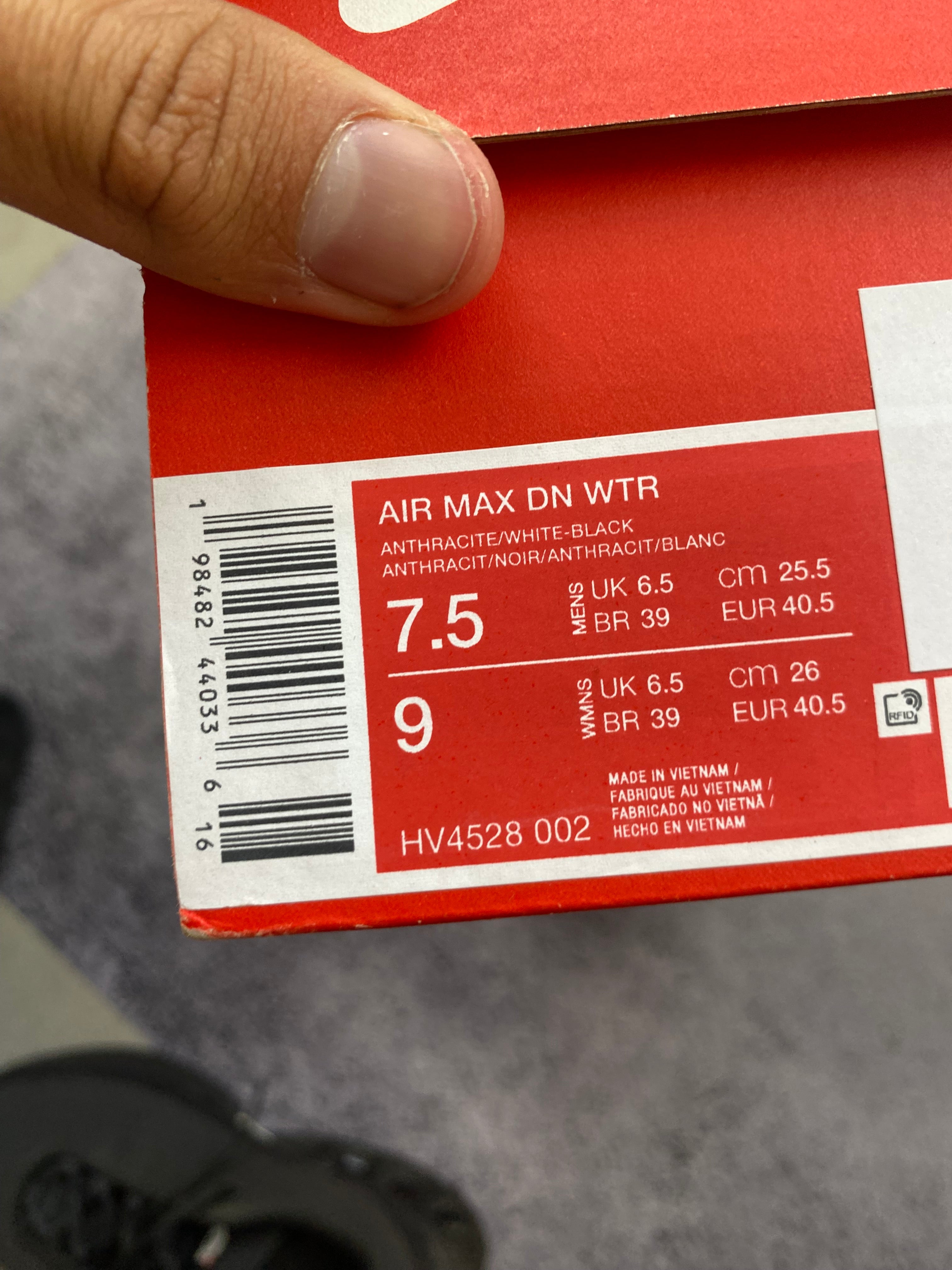 Nike Air Max Dn czarne sneakersy sportowe r. 40.5