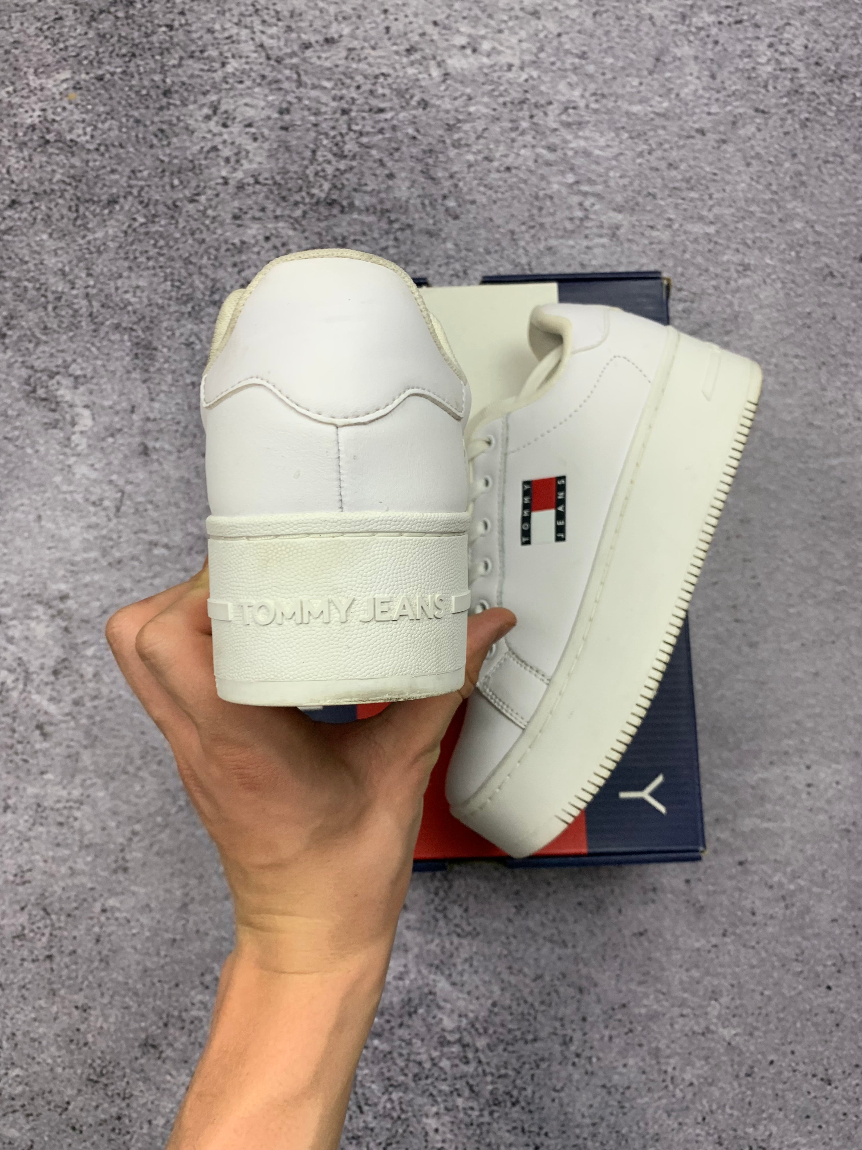 Tommy Jeans TJW Flatform Sneaker Białe Sneakersy Platforma r. 39 + Box