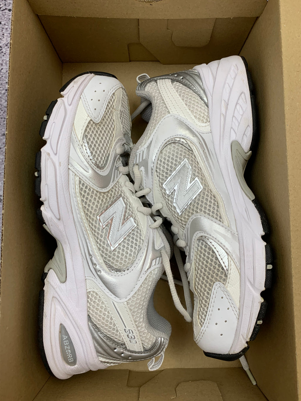 New Balance 530 MR530EMA Silver White Sneakersy Running Y2K r. 38 stan idealny