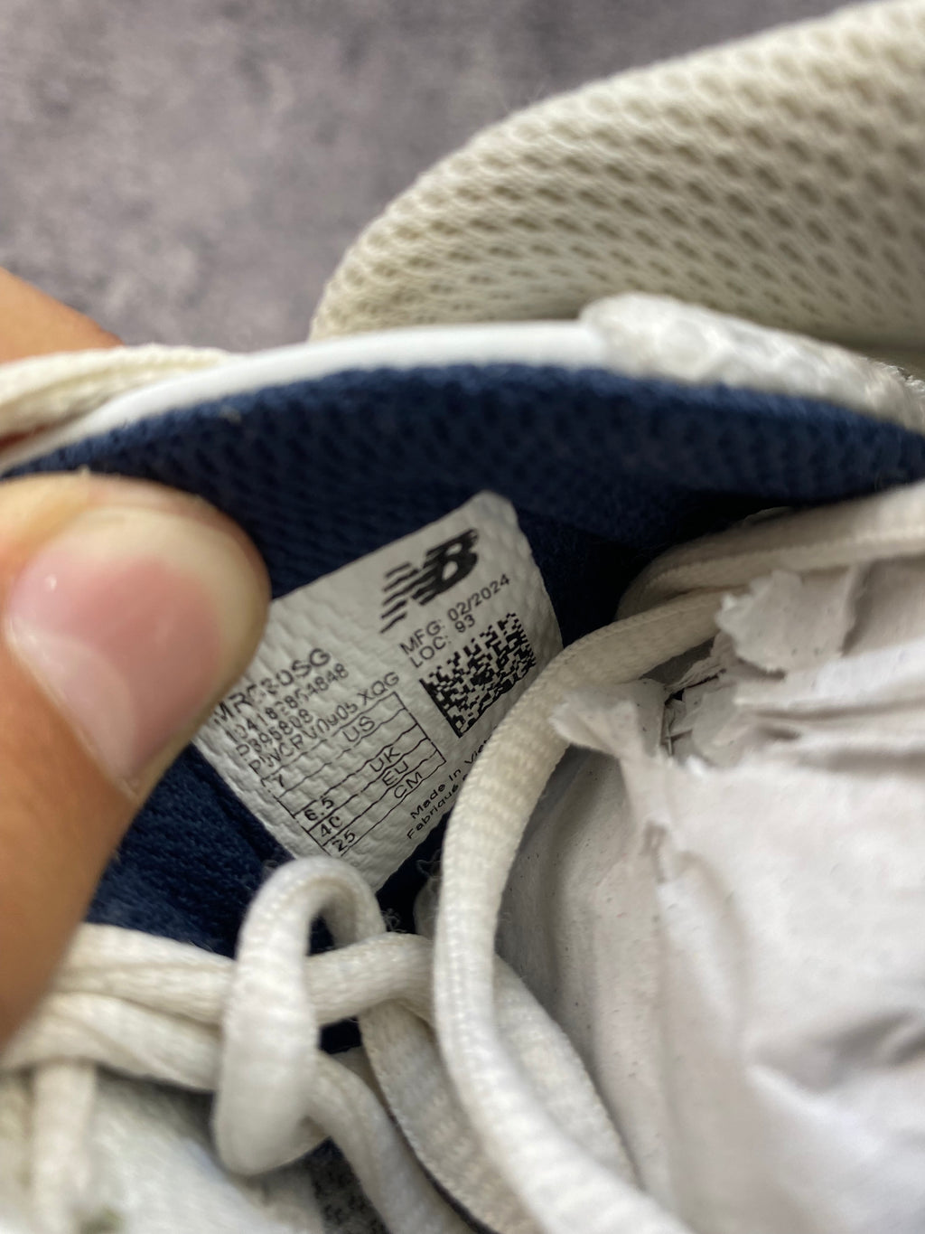 New Balance 530 białe sneakersy sportowe r. 40