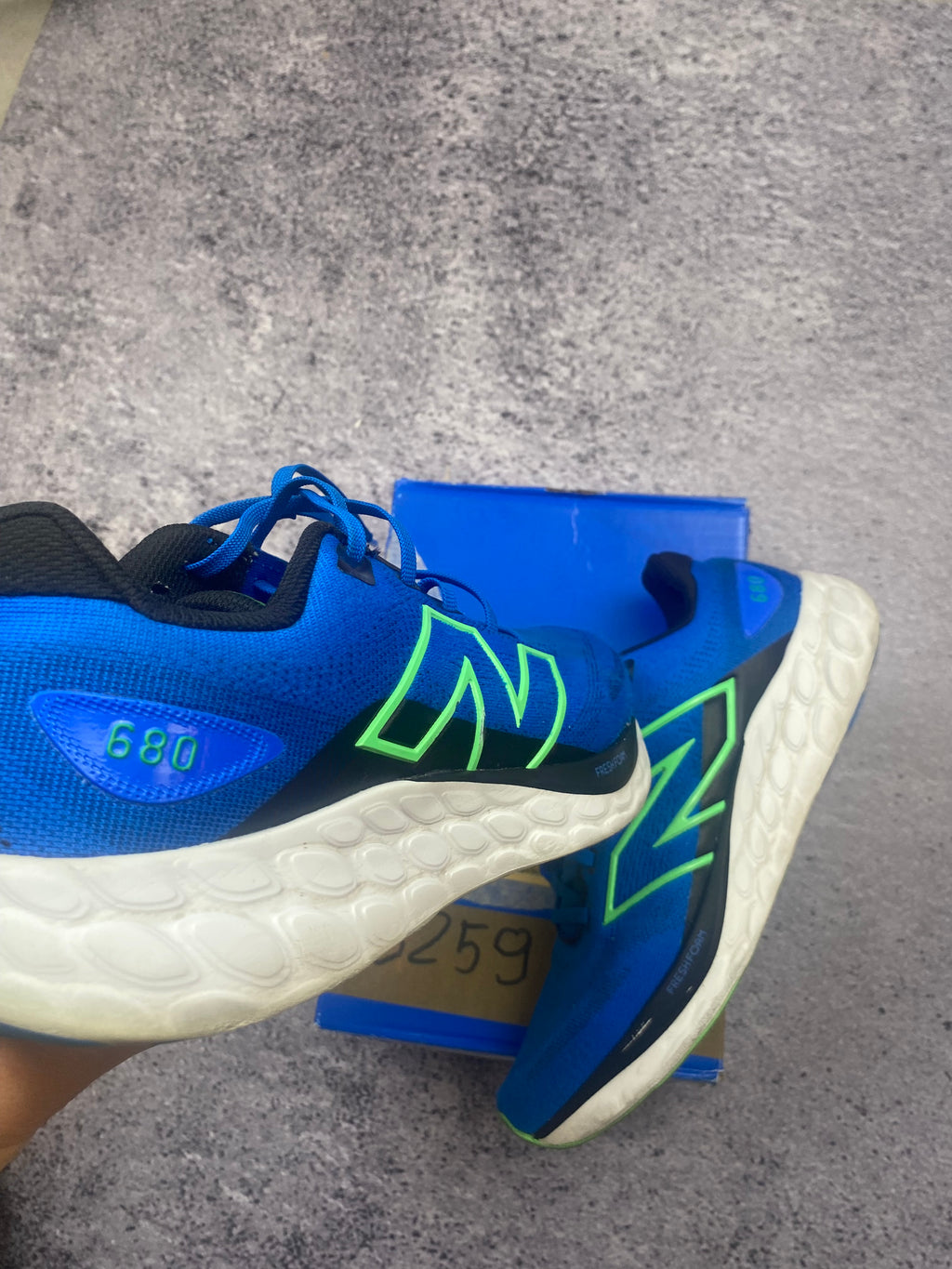 New Balance Fresh Foam 680 v8 Blue Green Running Shoes Sneakers Sportowe 42
