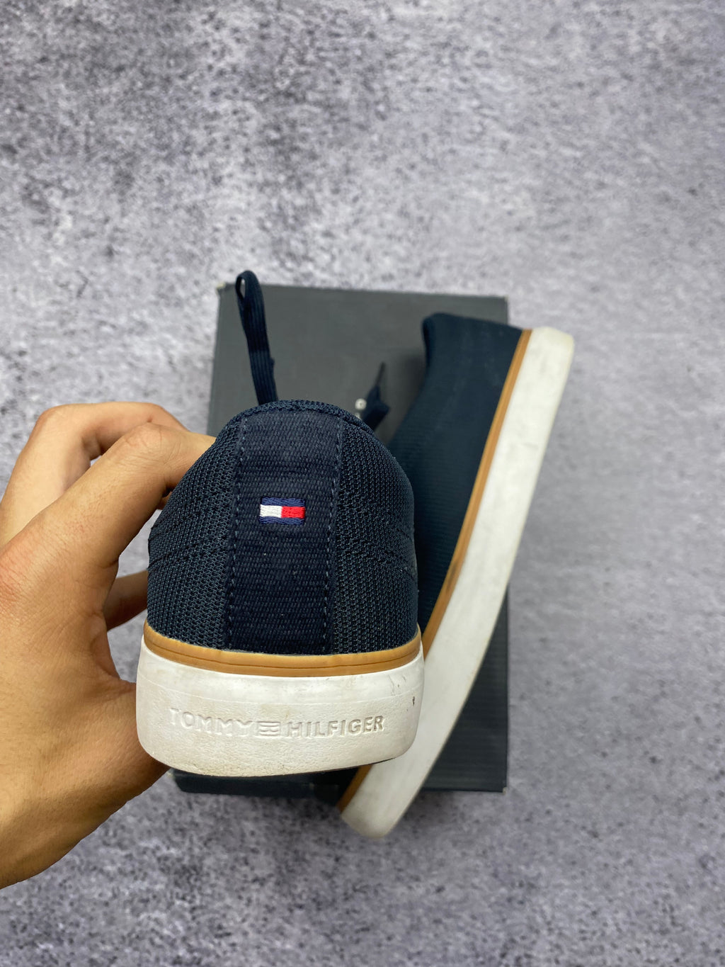 Tommy Hilfiger - navy blue fabric sneakers size 42