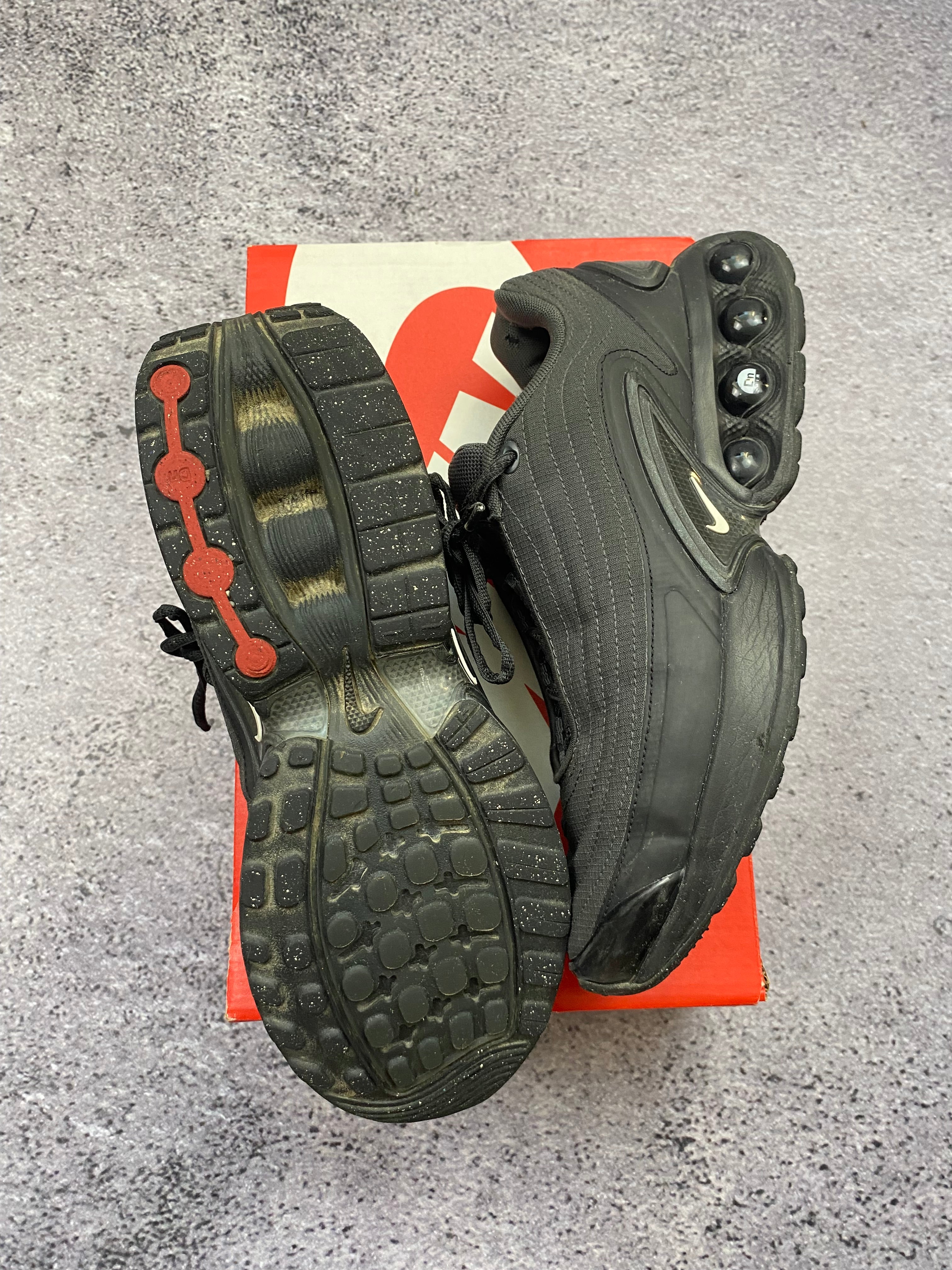 Nike Air Max Dn czarne sneakersy sportowe r. 40.5
