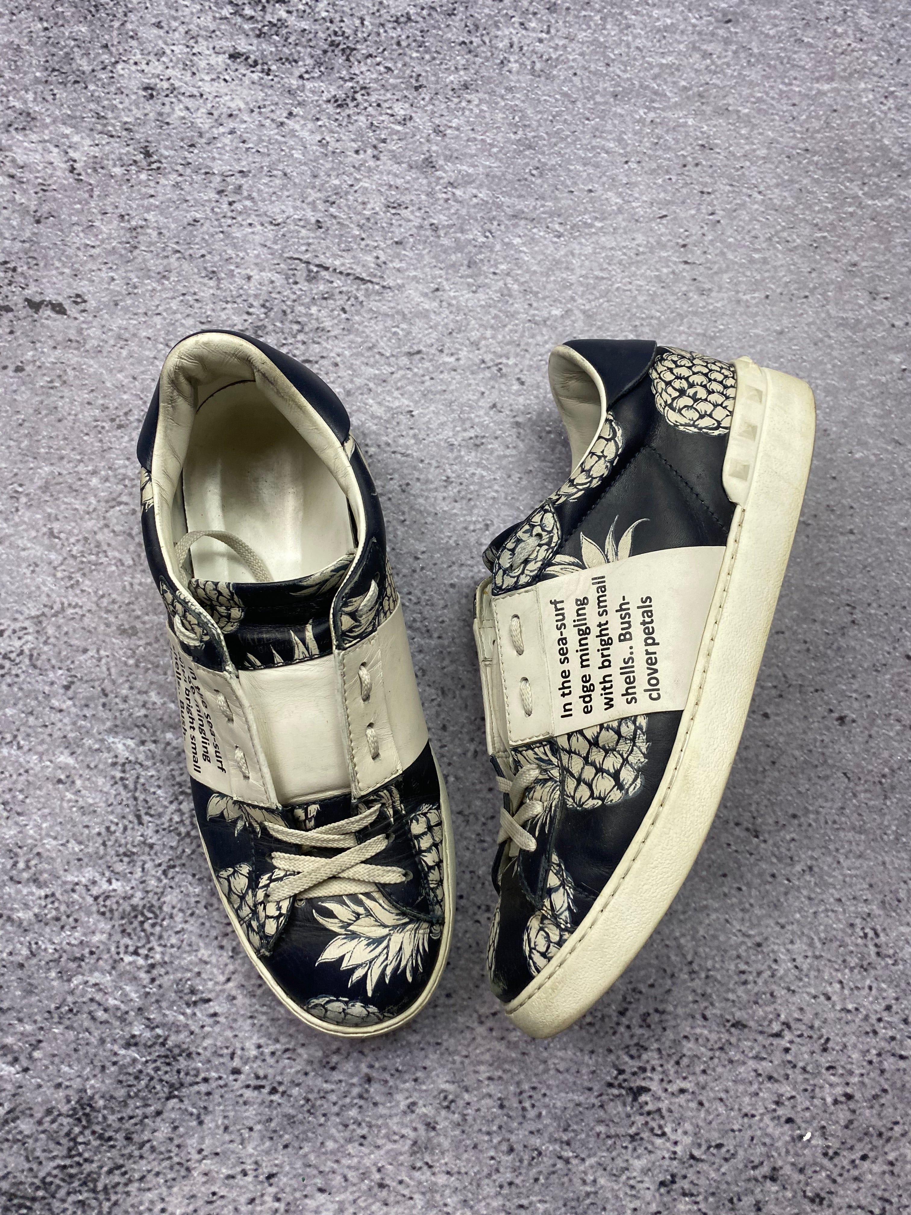 Valentino Garavani Sneakersy Pineapple Print – skórzane sneakersy r. 42,5