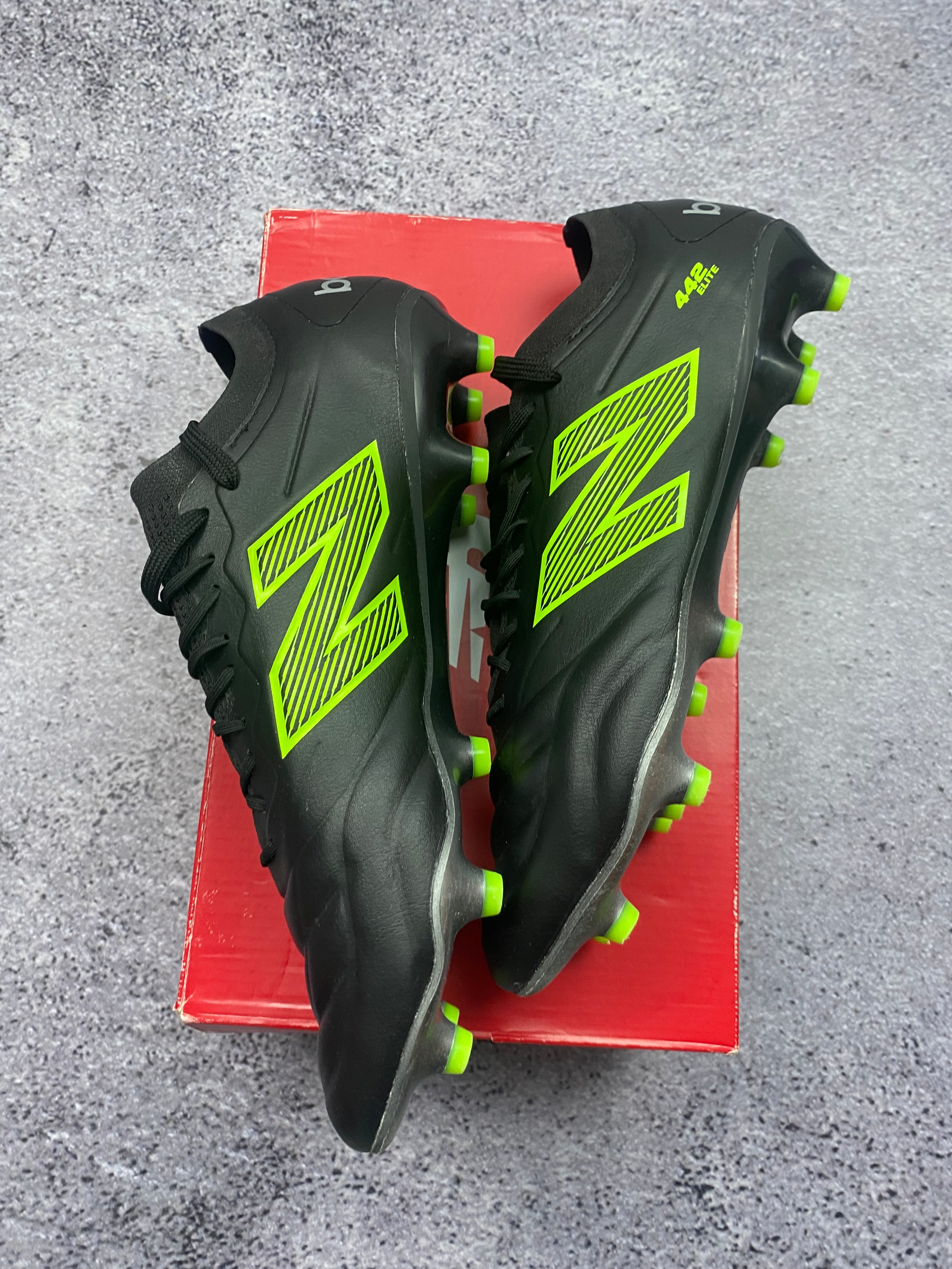 New Balance Furon 4.0 Dispatch FG 46.5 – korki piłkarskie