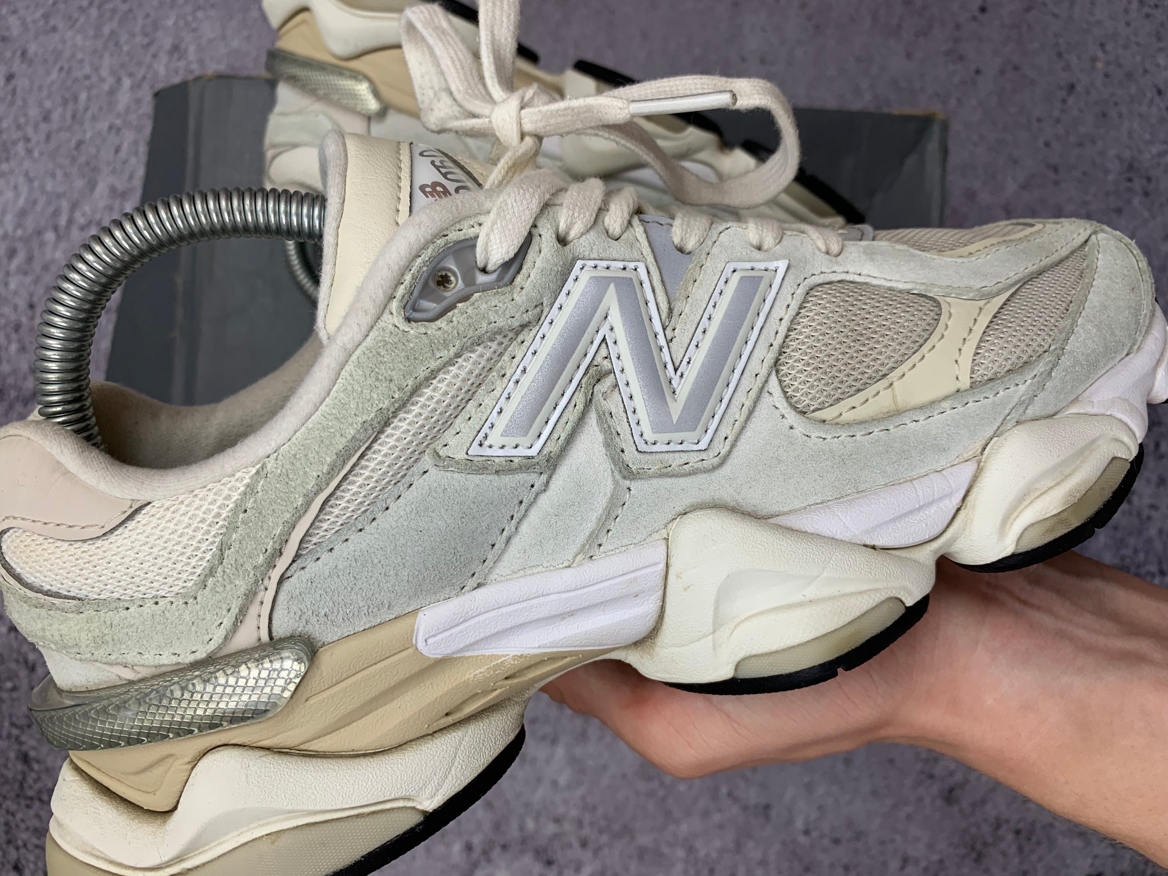 New Balance U9060WHT 9060 Sneakersy Damskie Cream Beżowe r. 38 z boxem