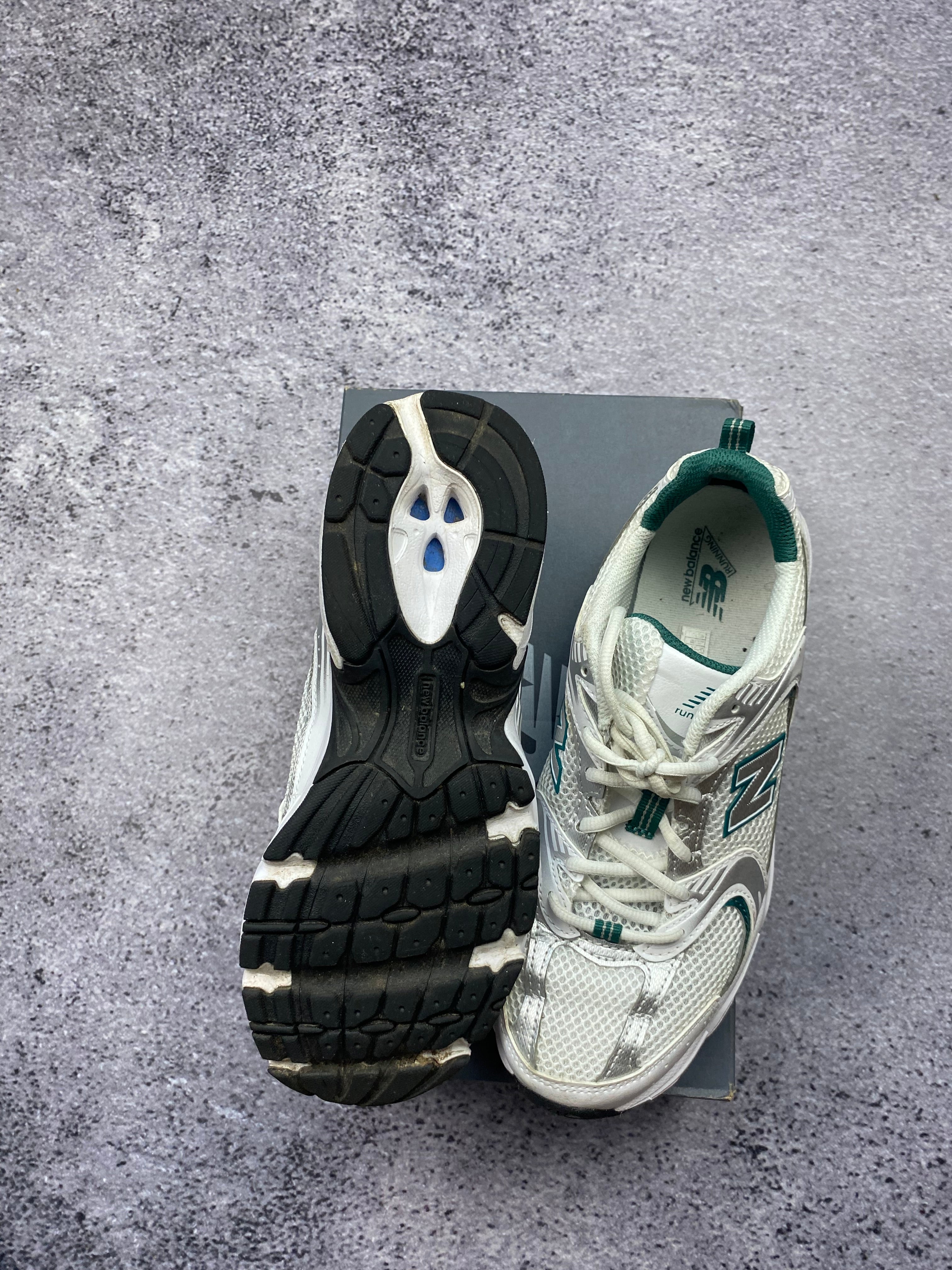 New Balance 530 białe sneakersy sportowe r. 40