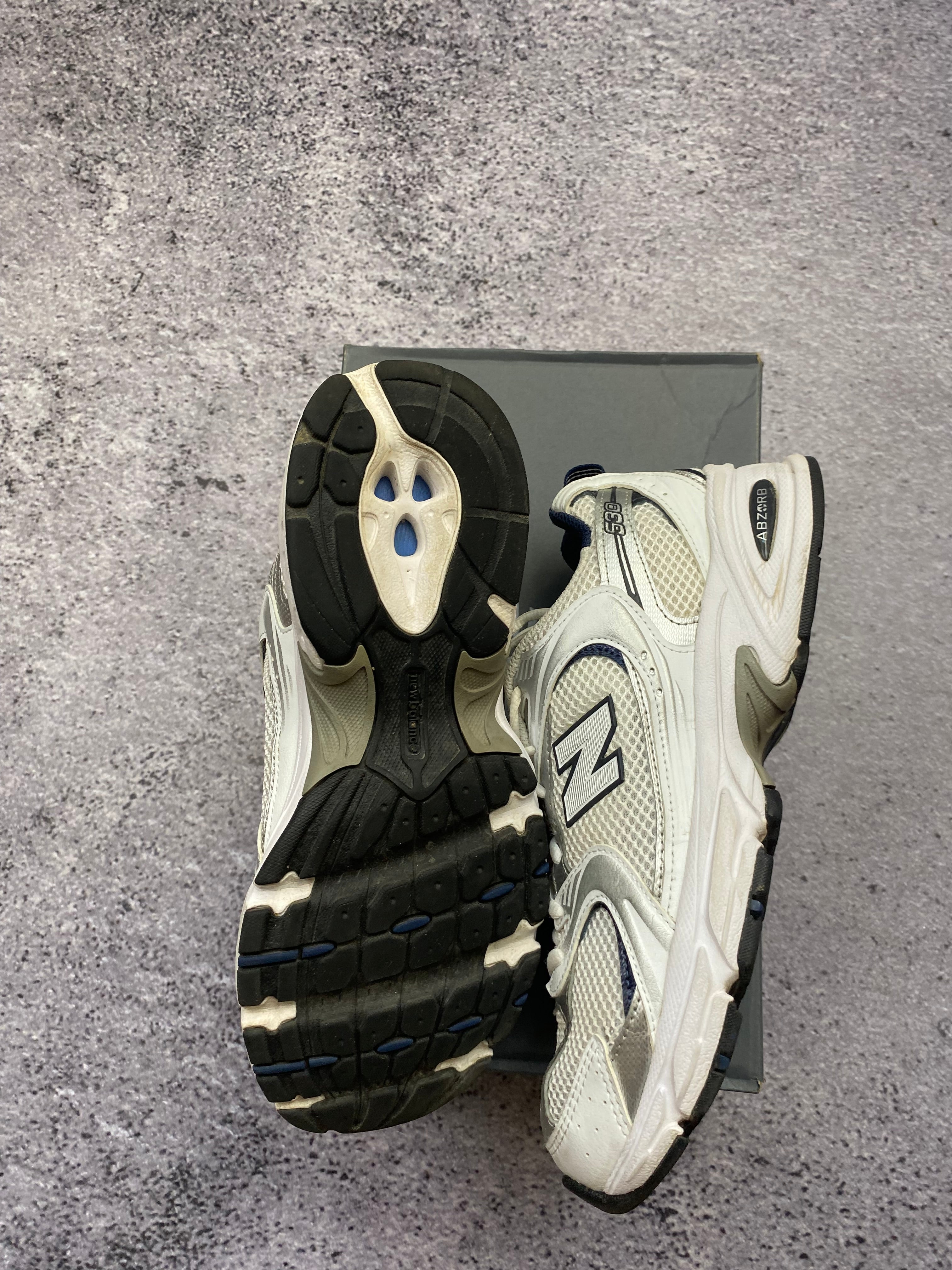New Balance 530 białe sneakersy sportowe r. 40