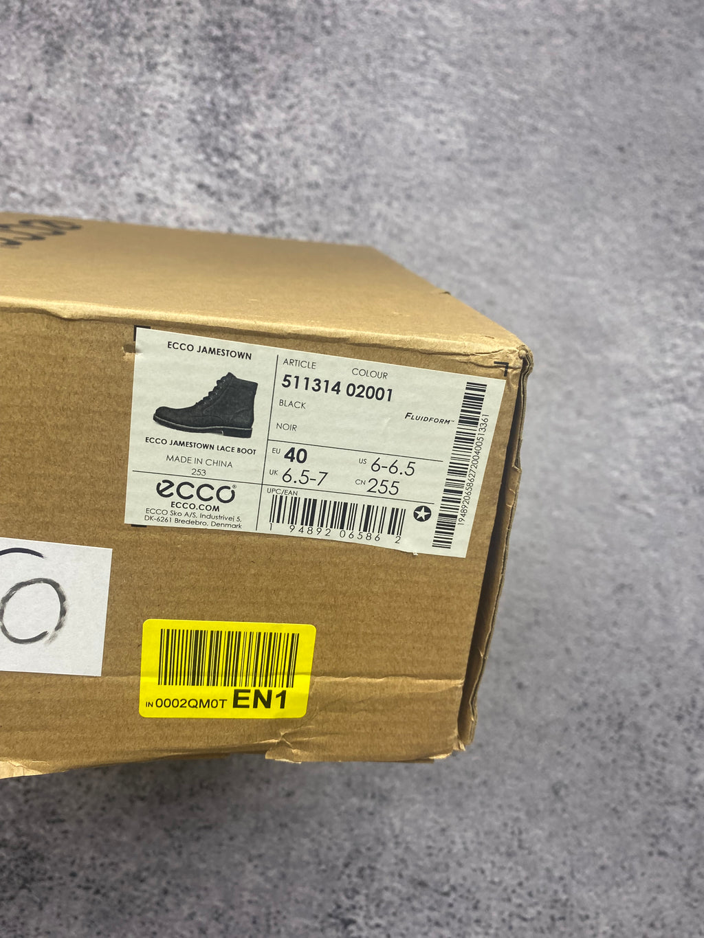 Ecco black leather trekking ankle boots size 40