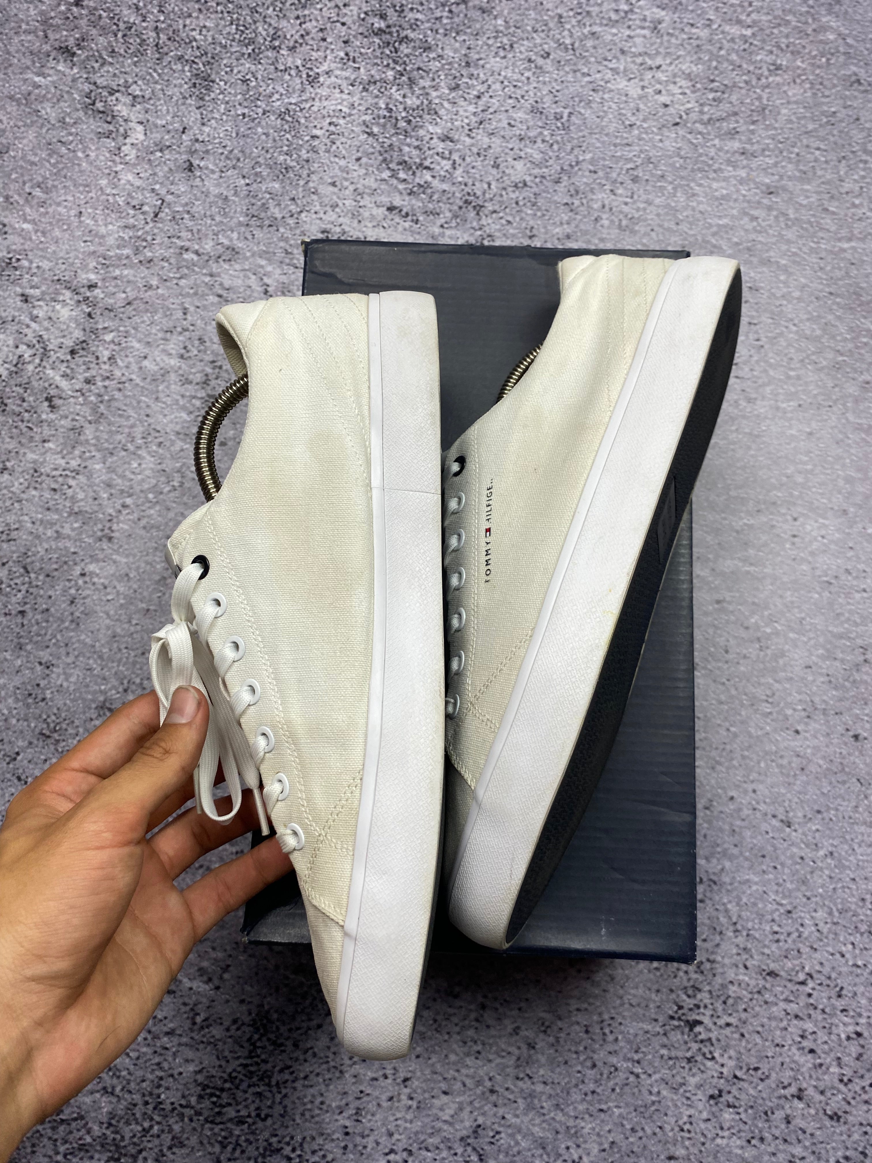 Tommy Hilfiger White Trainers Sneakers 45 – Canvas Casual