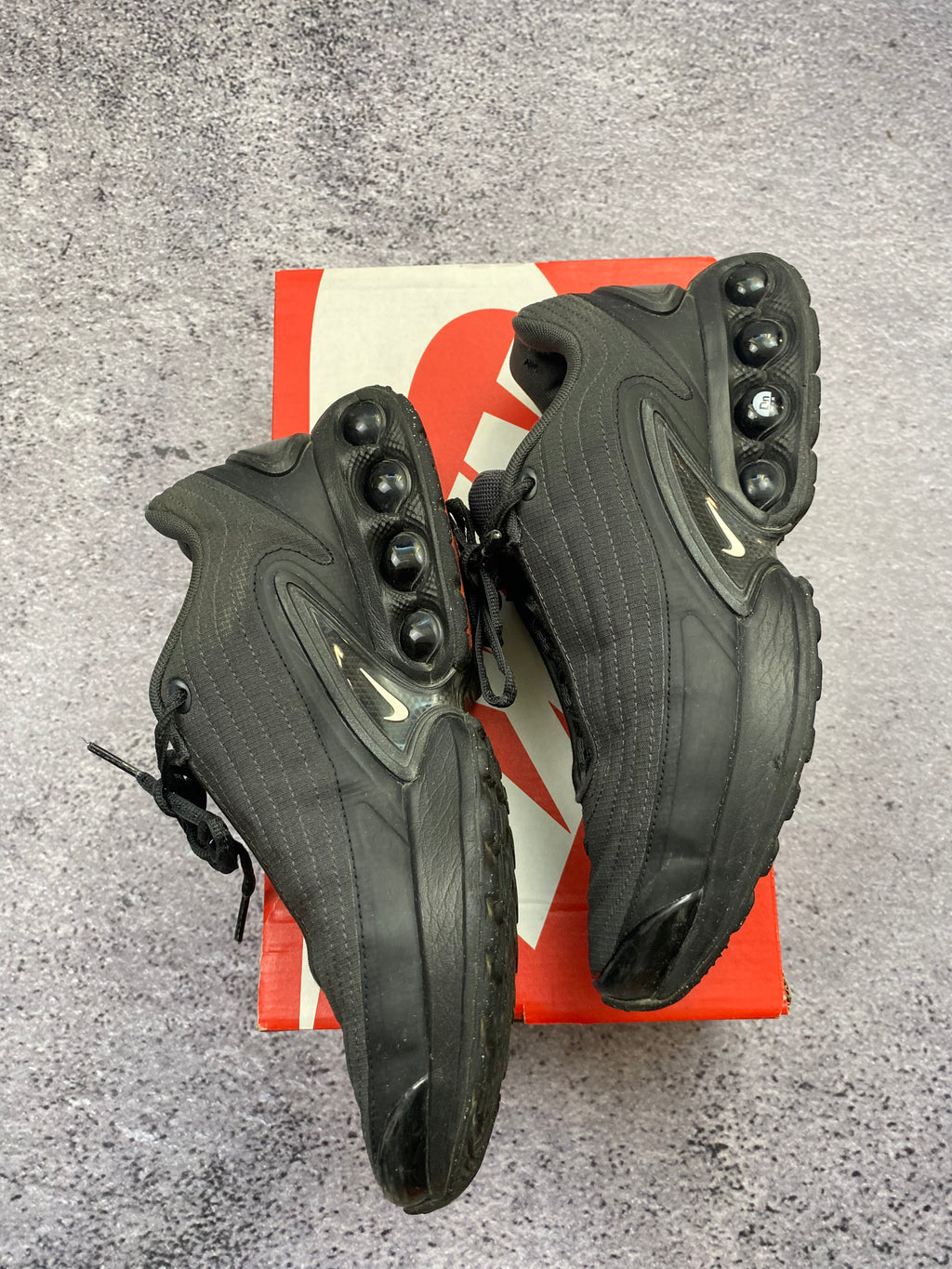 Nike Air Max Dn czarne sneakersy sportowe r. 40.5