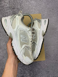 New Balance 530 MR530EMA Silver White Sneakersy Running Y2K r. 38 stan idealny
