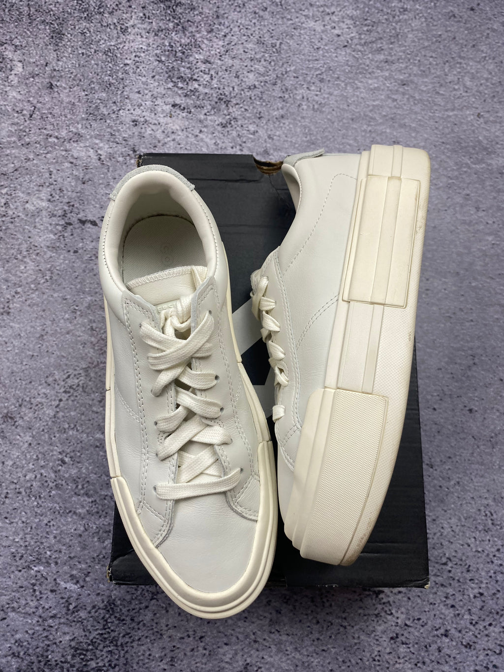 Converse białe sneakersy na platformie r. 41