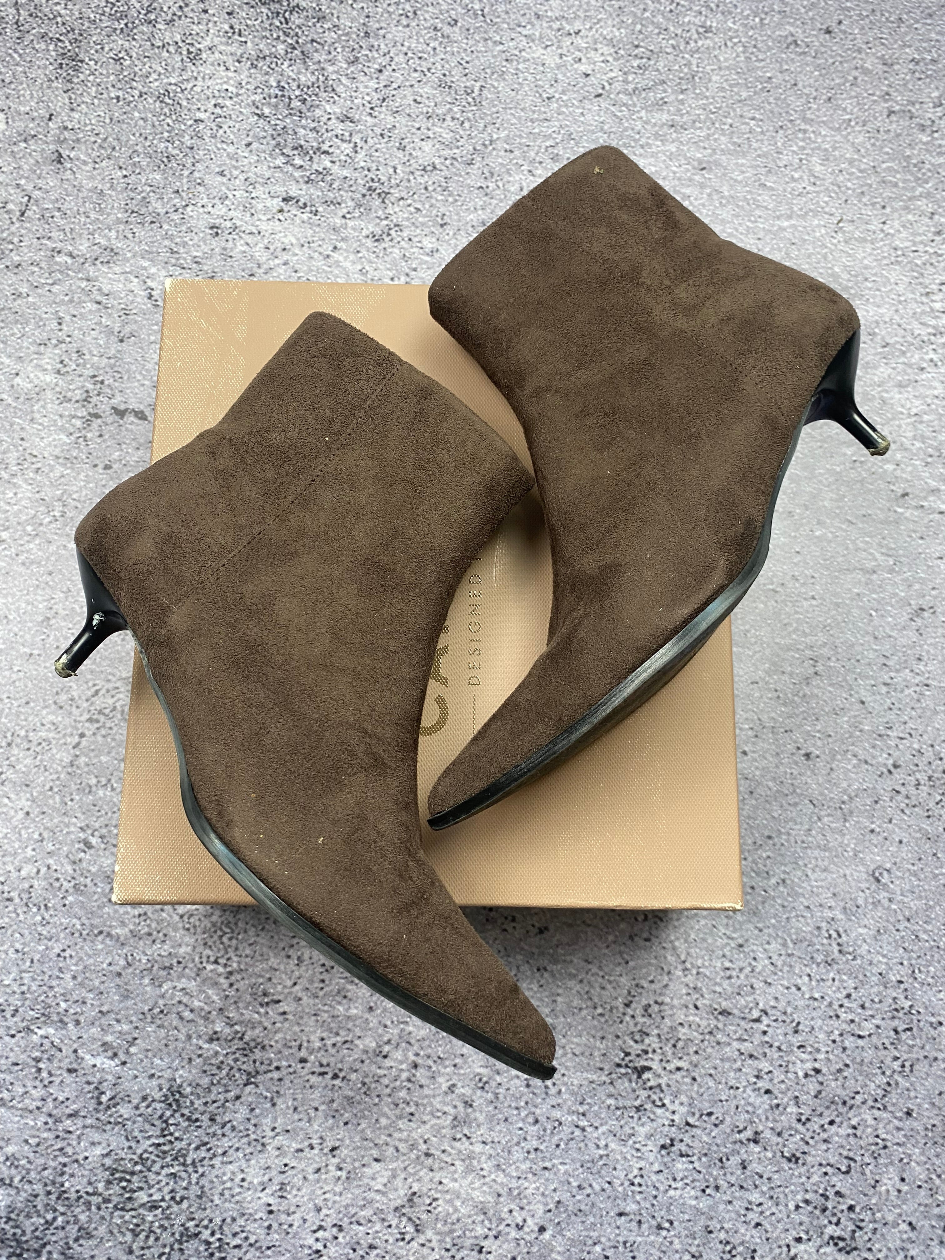 Carvela skórzane botki na obcasie r. 41