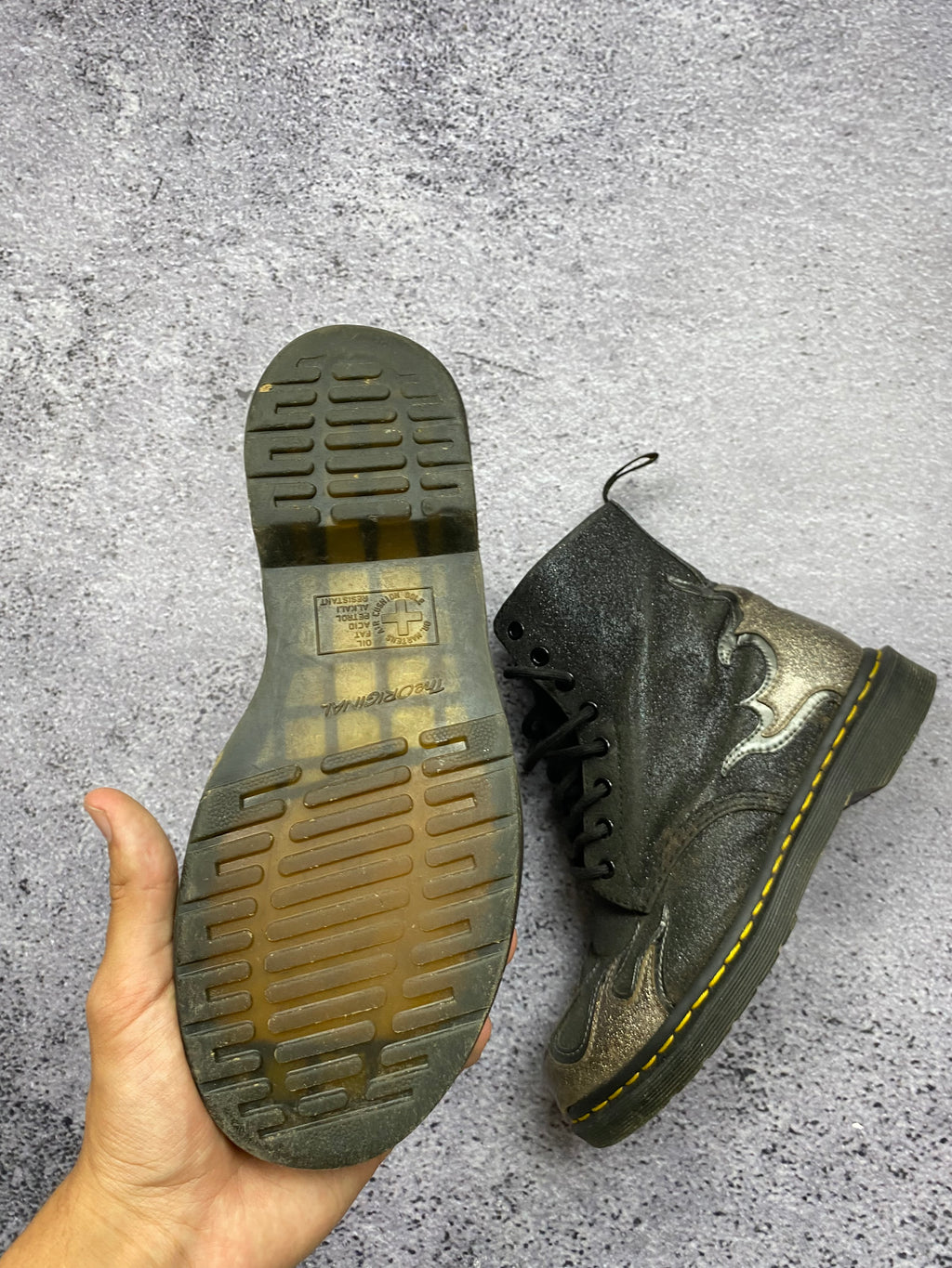 Dr. Martens 1460 Flame Glitter – botki skórzane r. 39