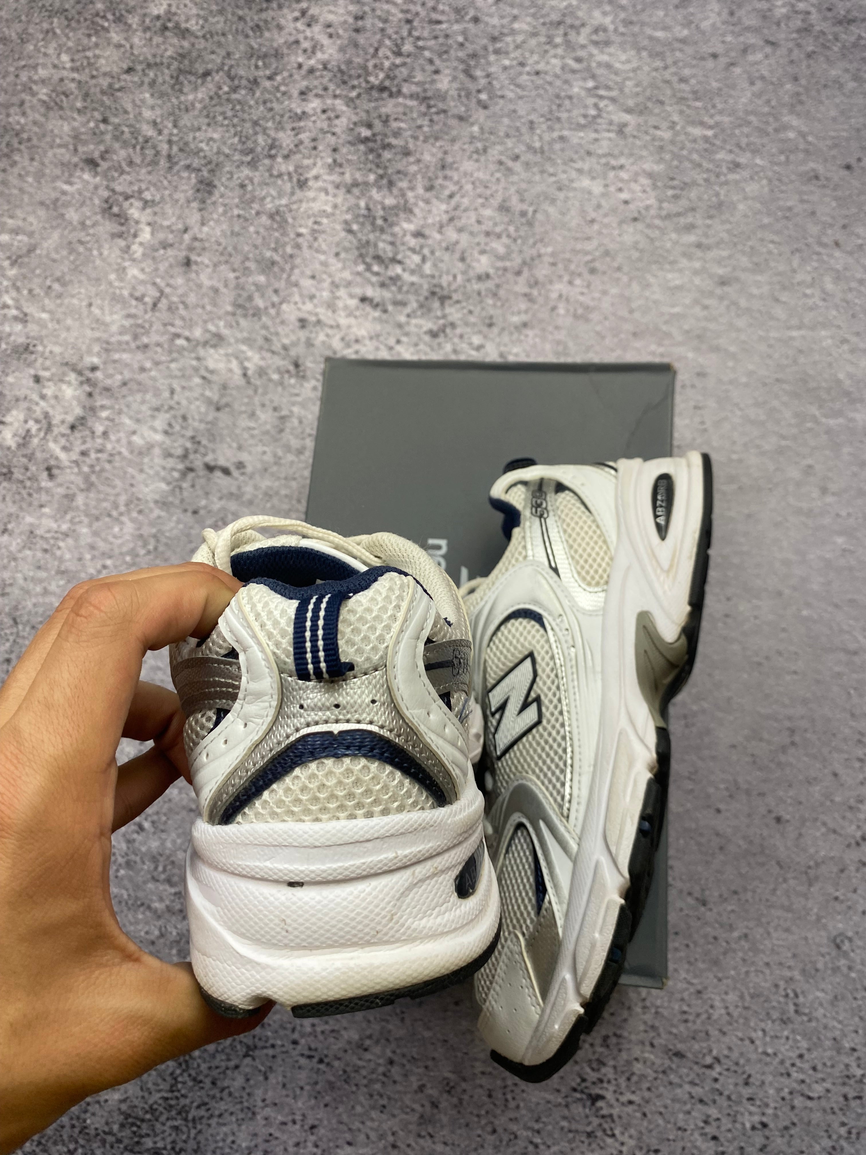 New Balance 530 białe sneakersy sportowe r. 40
