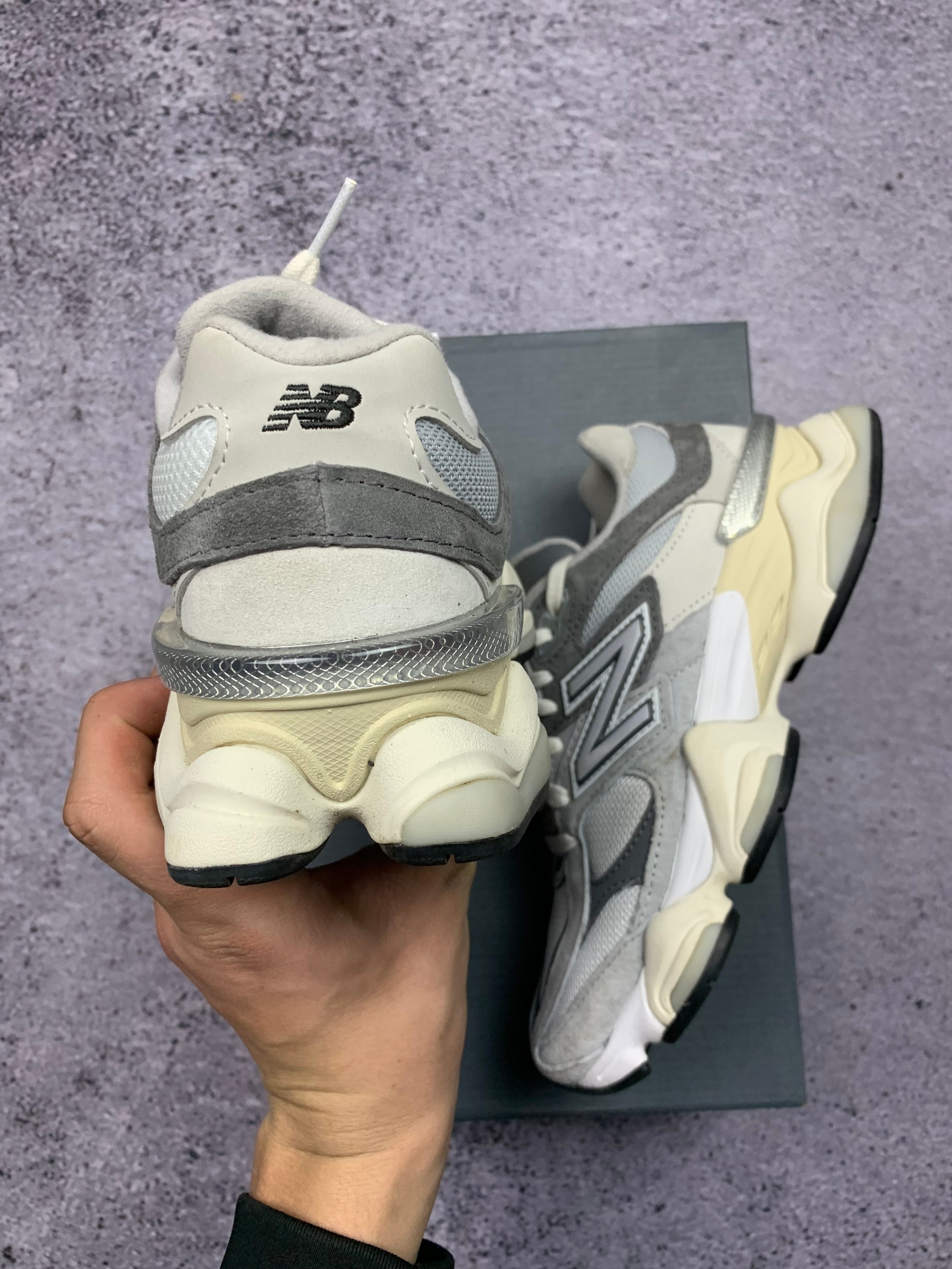New Balance 9060 Grey U9060GRY r. 37,5 sneakersy nowe z boxem