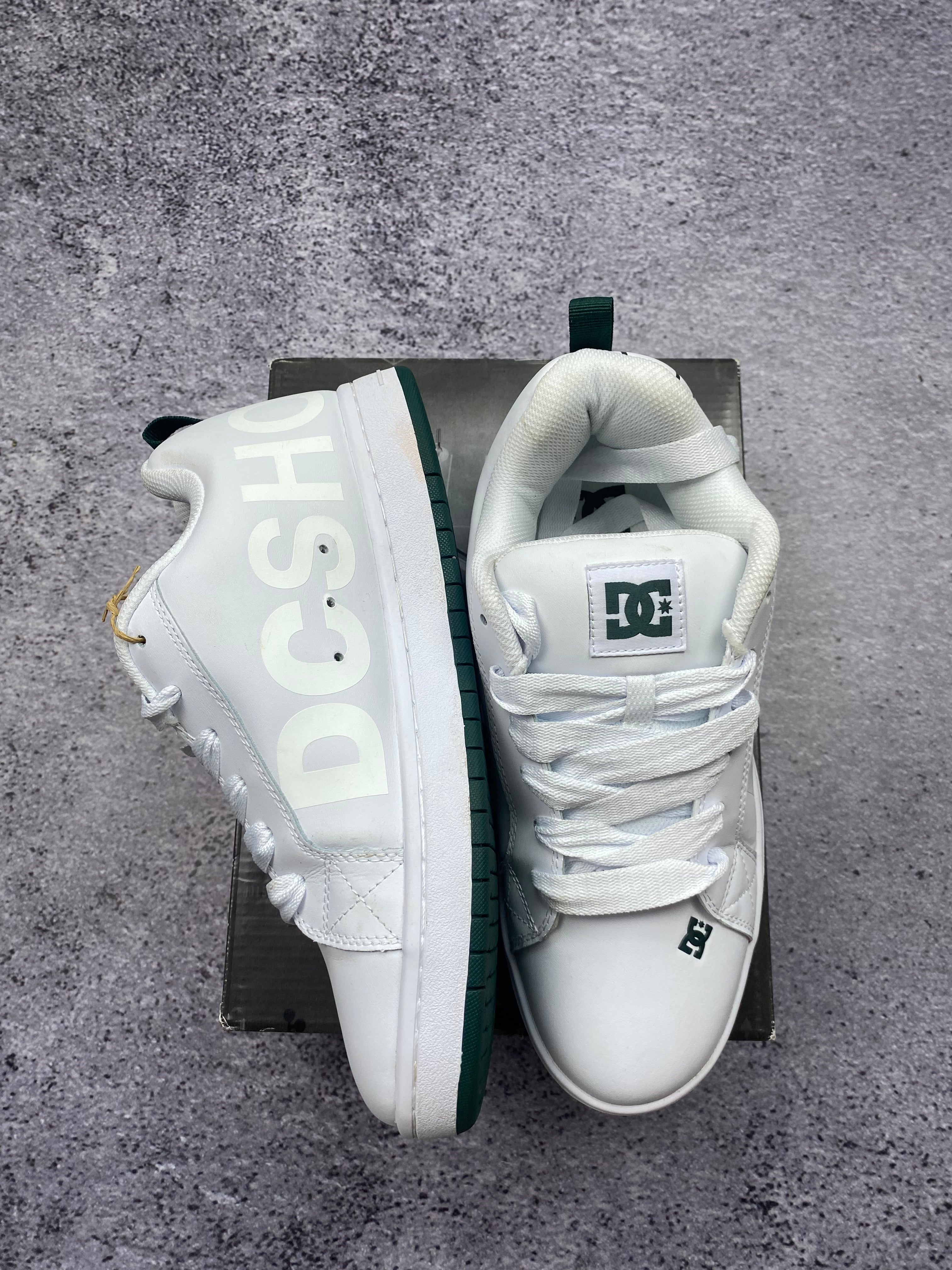 DC Court Graffik - white sneakers size 42.5