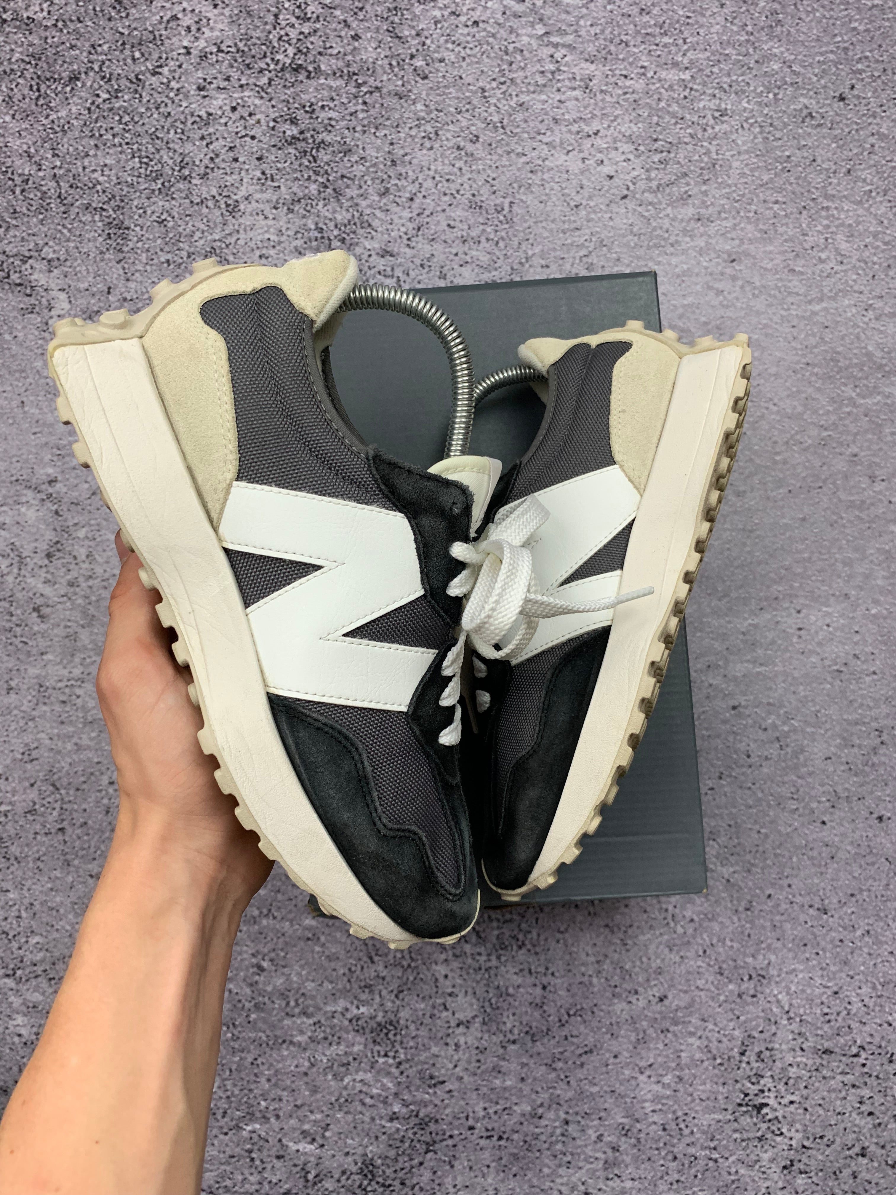 New Balance 327 U327FE Czarne/Szare r. 39,5 Bardzo Dobry Stan + Box