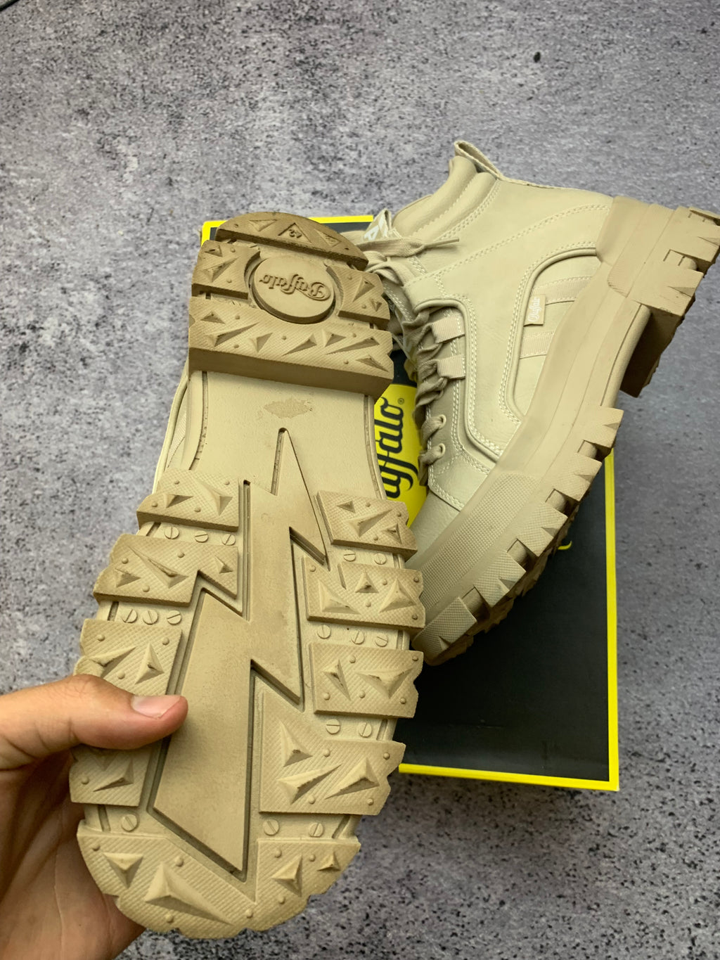 Buffalo London Aspha Mid – sneakersy platformowe r. 42 + box