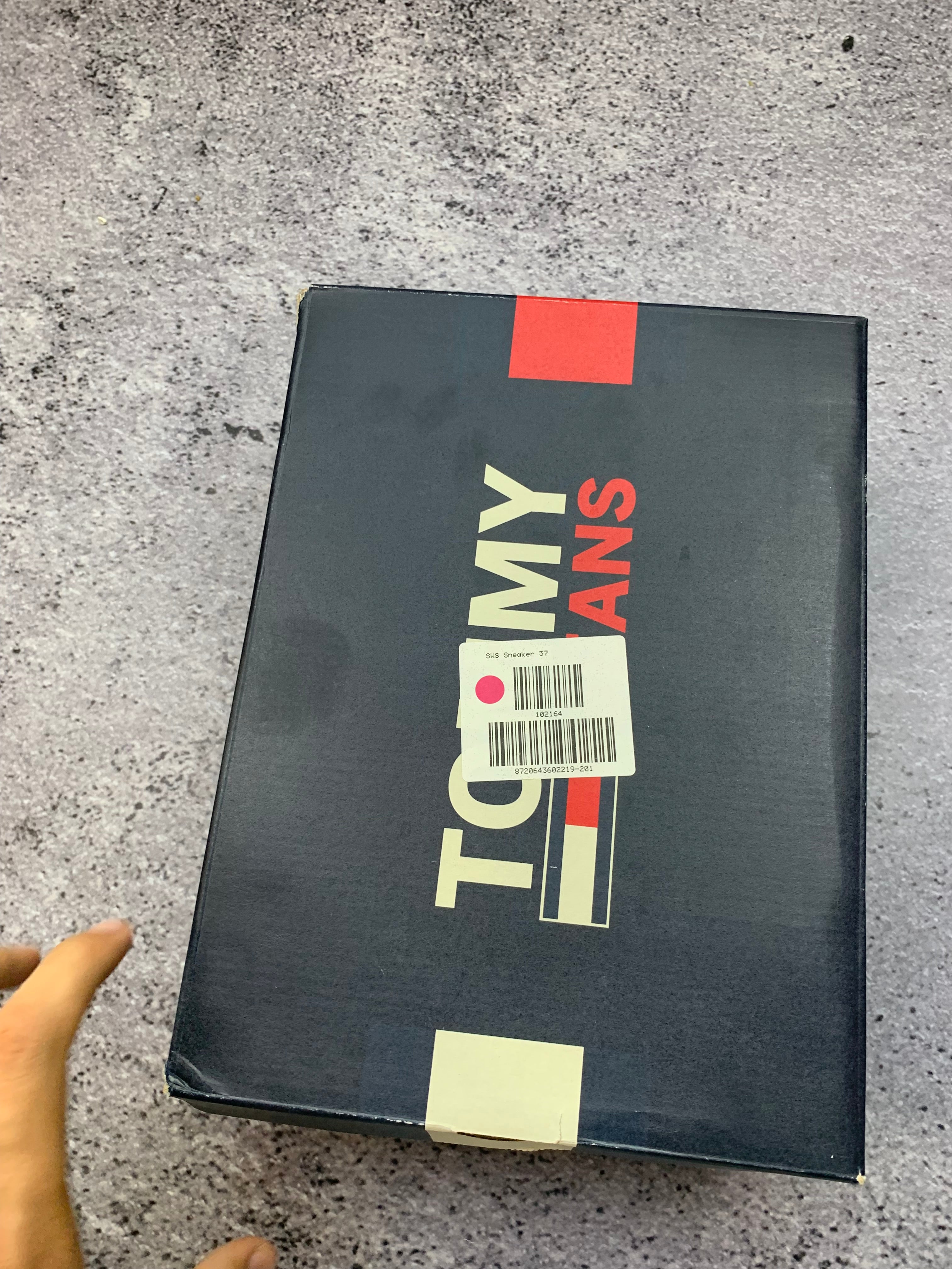 Tommy Hilfiger Cupsole Leather – skórzane sneakersy r. 37 + box