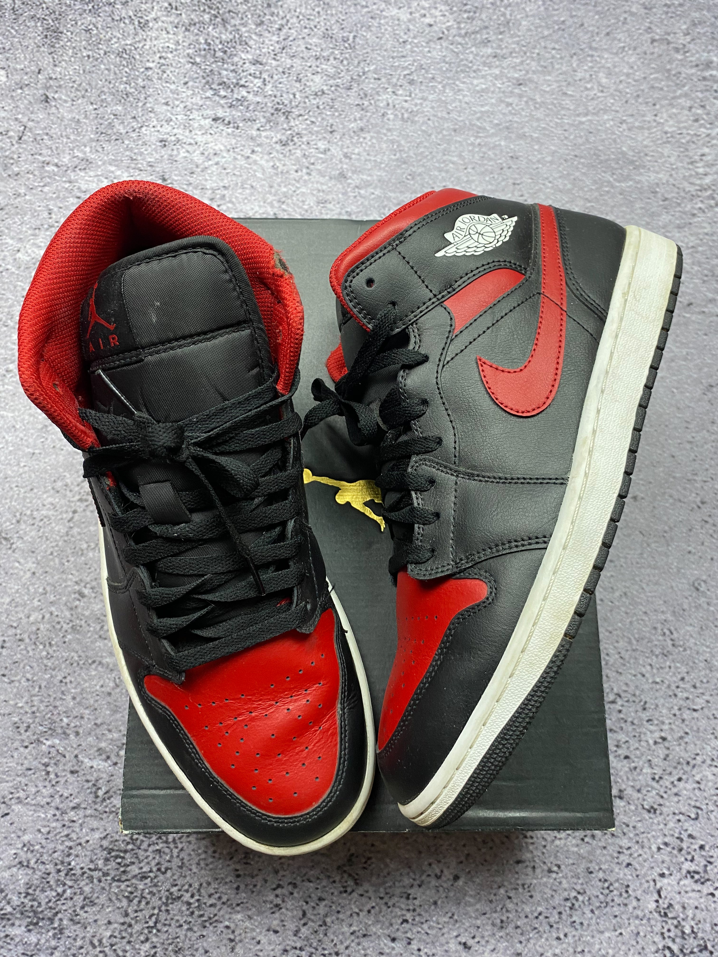 Nike Air Jordan 1 Mid Black Red 45.5 – leather sneakers
