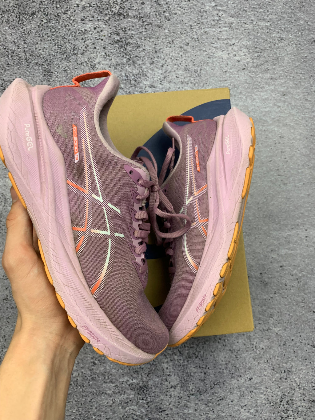 Asics GT-2000 13 Damskie Buty Biegowe r. 39,5 Fioletowe + Box