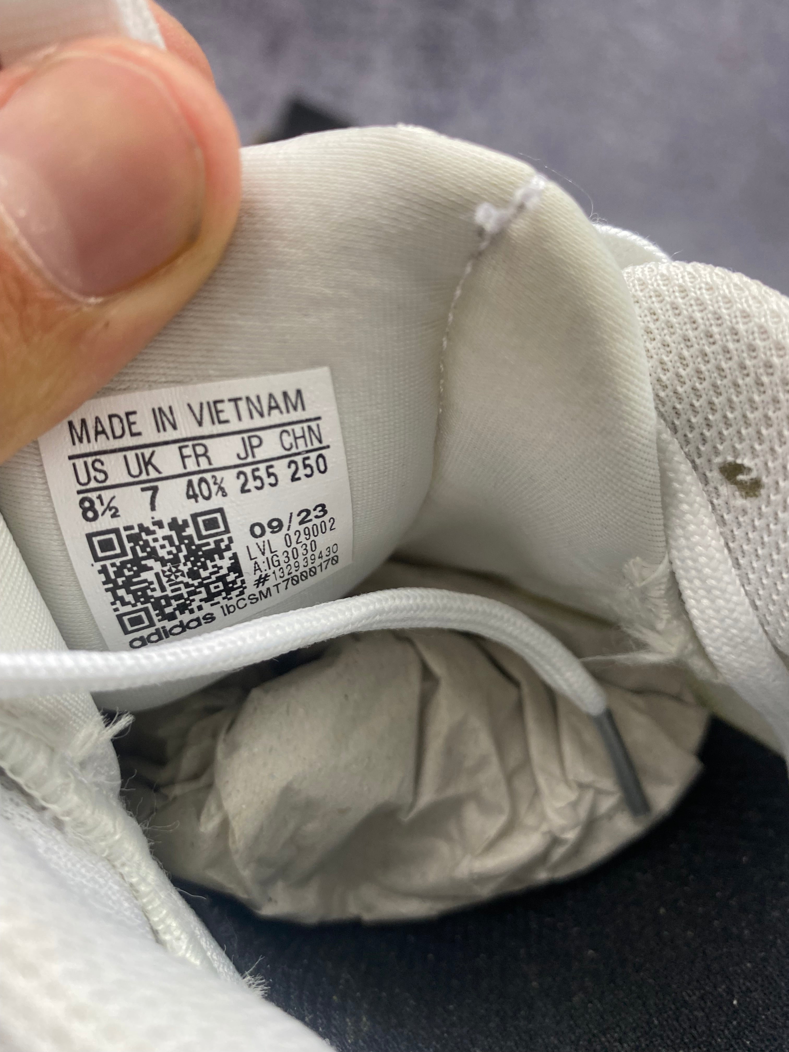 Adidas CourtJam Control białe buty tenisowe r. 40