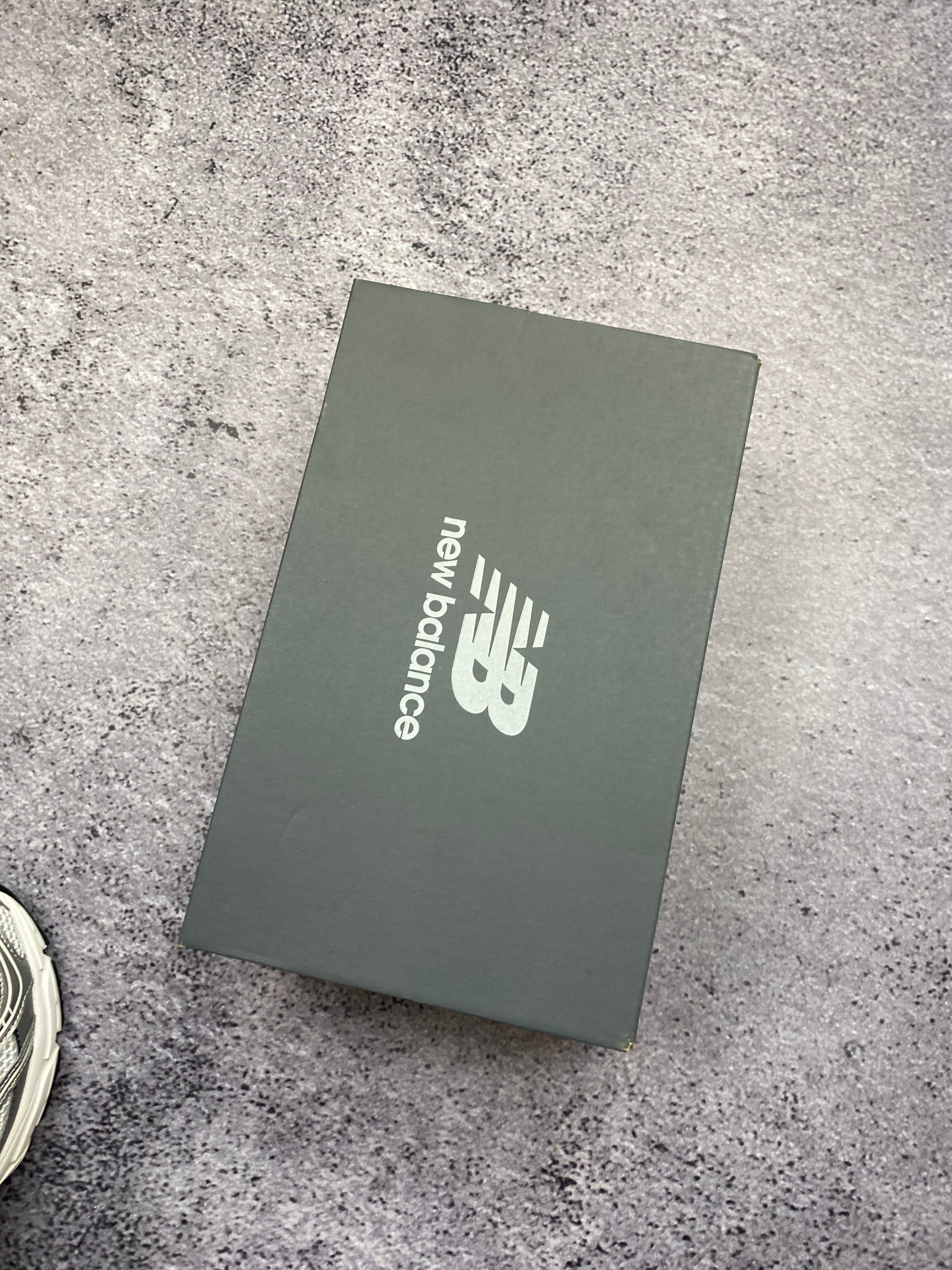 New Balance 530 białe sneakersy sportowe r. 40