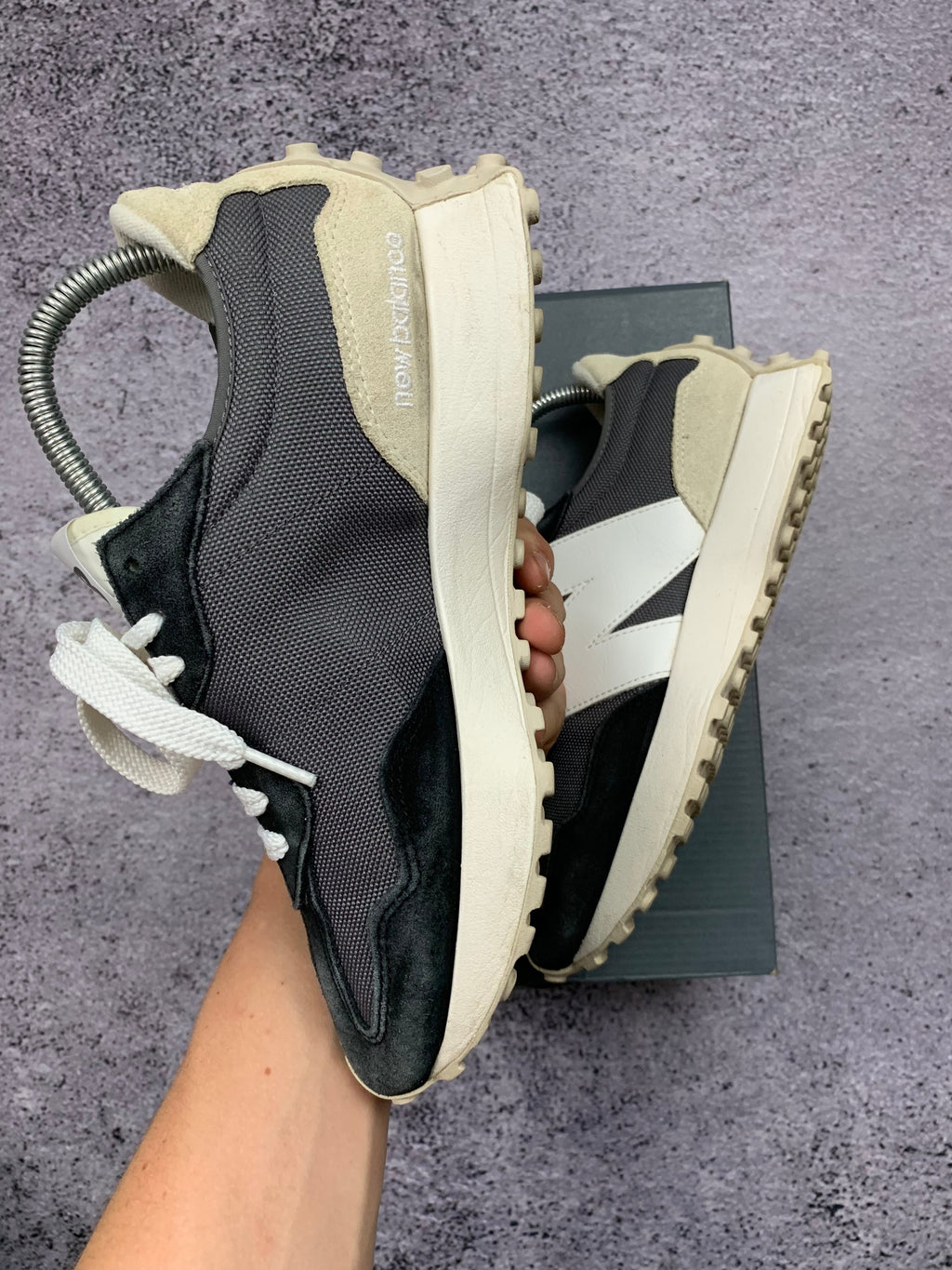 New Balance 327 U327FE Czarne/Szare r. 39,5 Bardzo Dobry Stan + Box