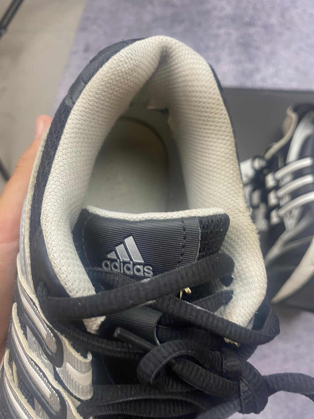 Adidas Response CL – sneakersy retro r. 42 2/3