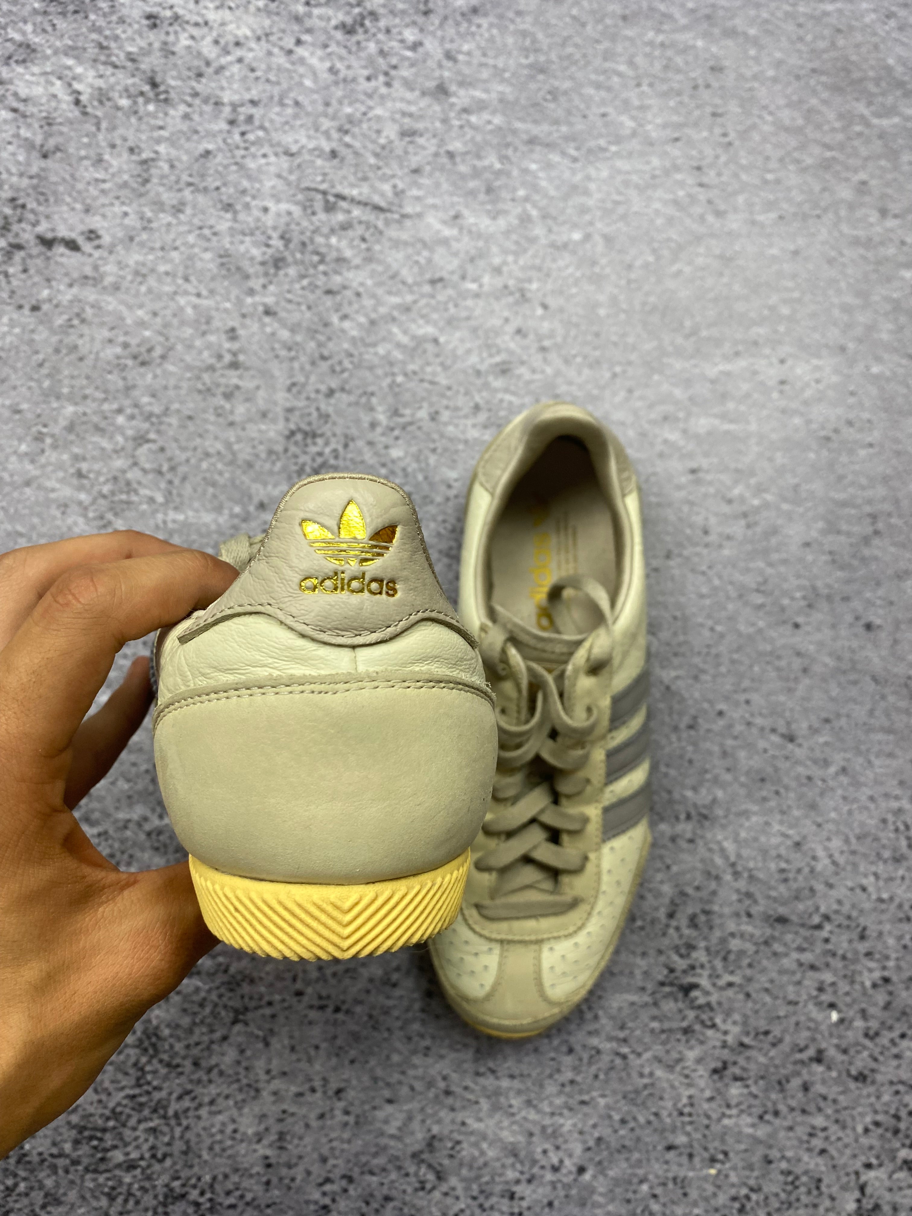 Adidas Japan – skórzane sneakersy retro r. 40