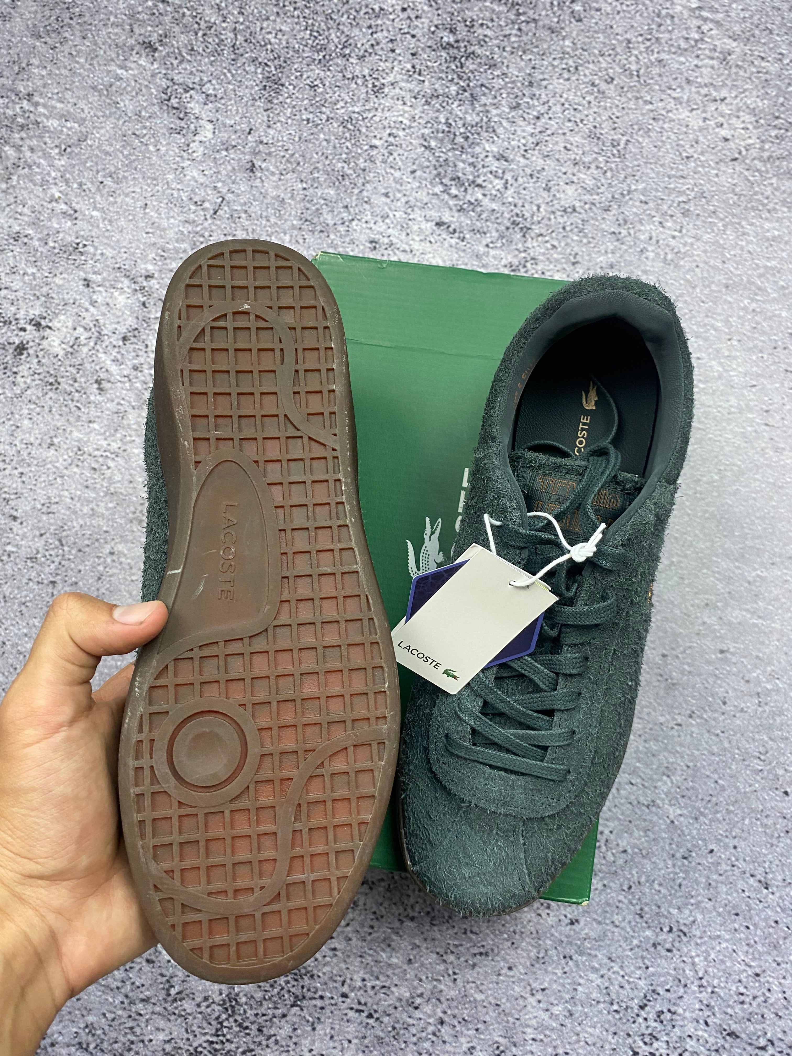 Lacoste zamszowe sneakersy zielone r. 41