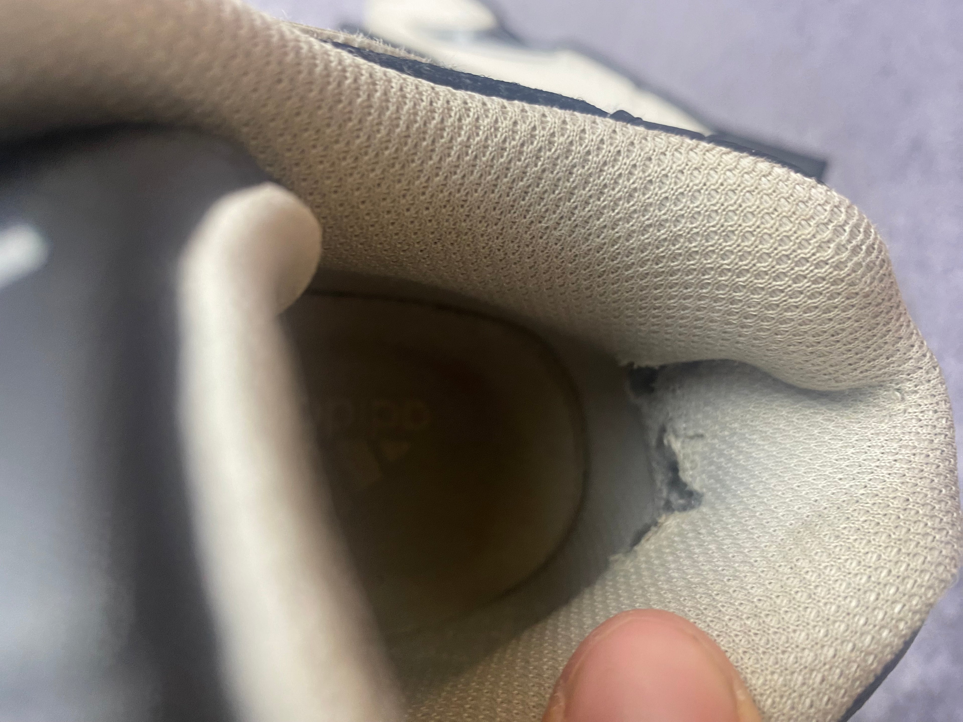 Adidas Response CL – sneakersy retro r. 42 2/3