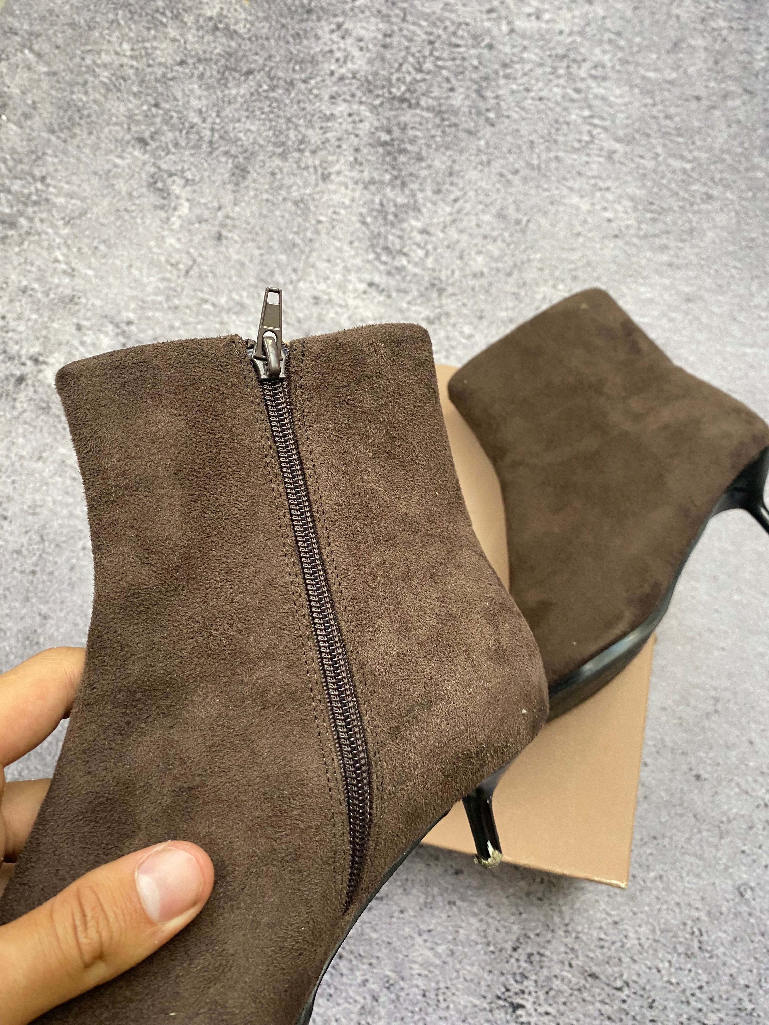 Carvela skórzane botki na obcasie r. 41