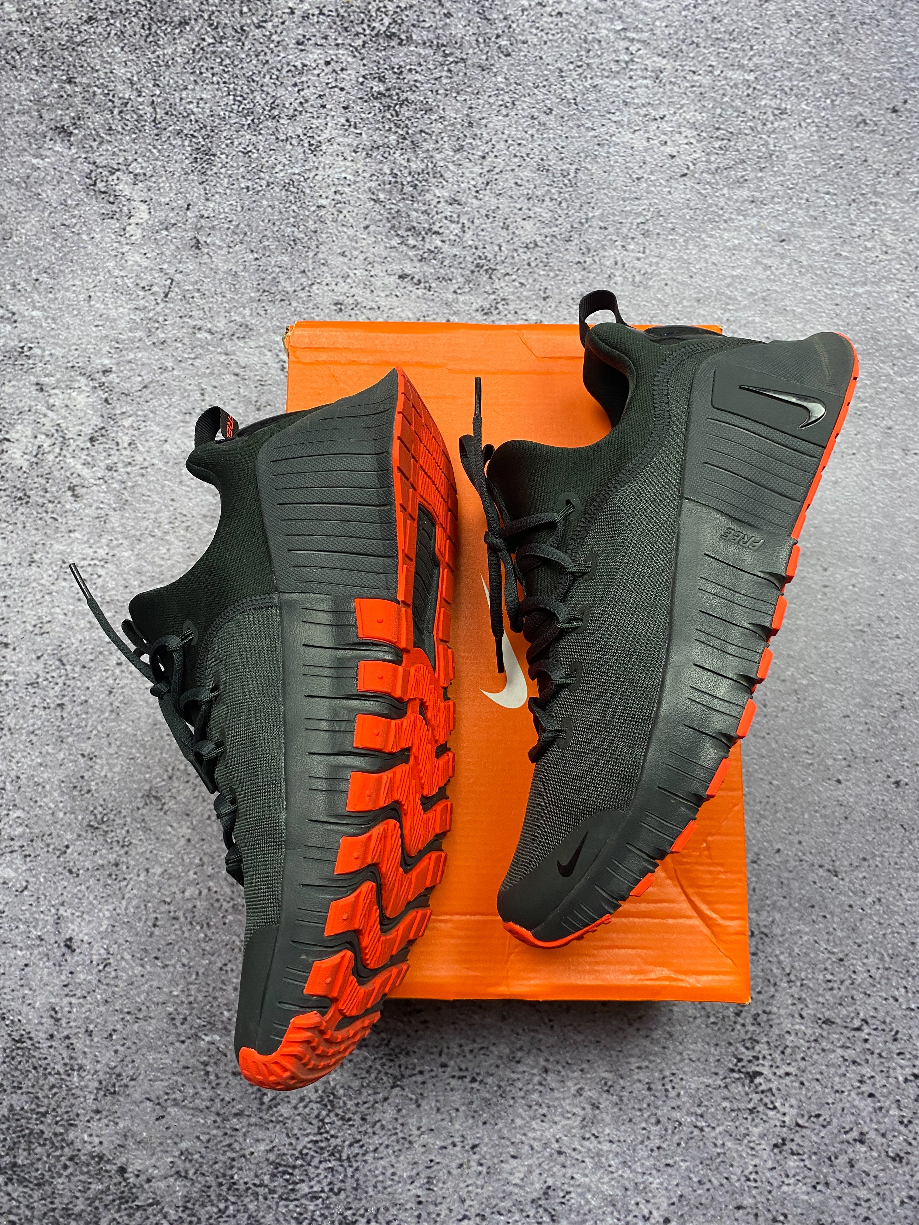 Nike Free RN Black Orange 44 – lightweight sports shoes