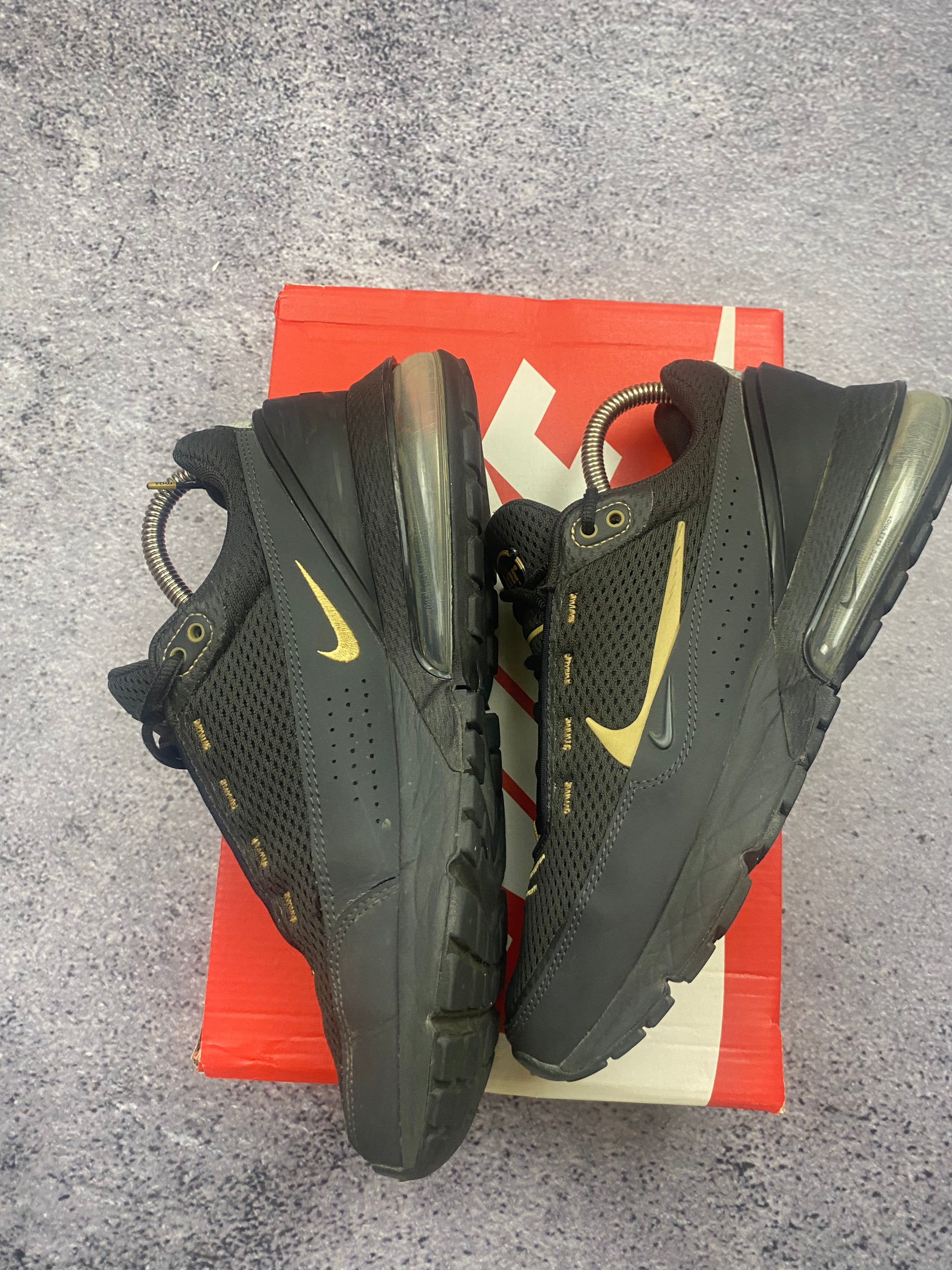 Nike Air Max 270 Black Gold Running Shoes Sneakers Lifestyle 42