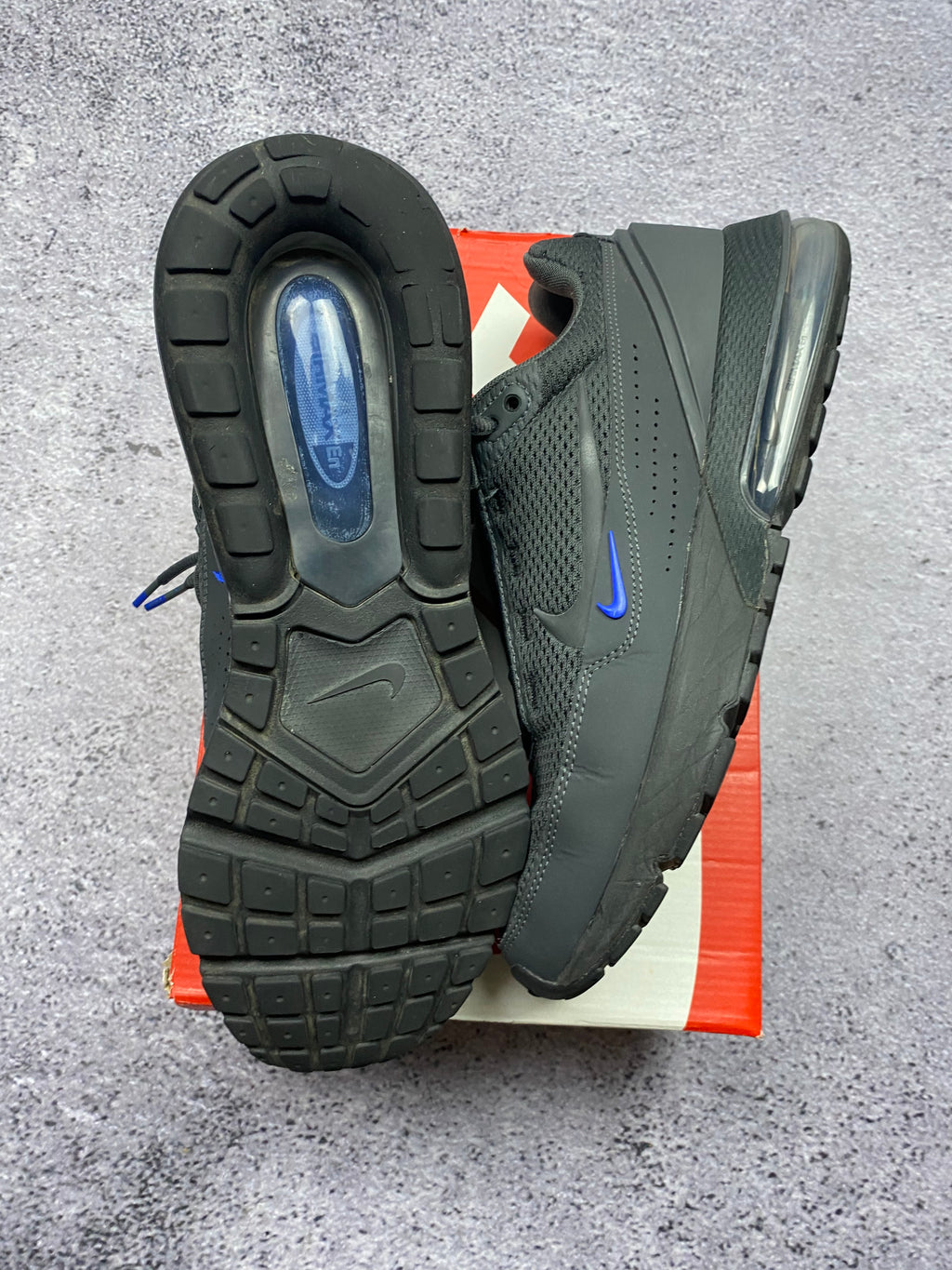 Nike Air Max Pulse 45.5 – sneakersy sportowe Anthracite/Blue