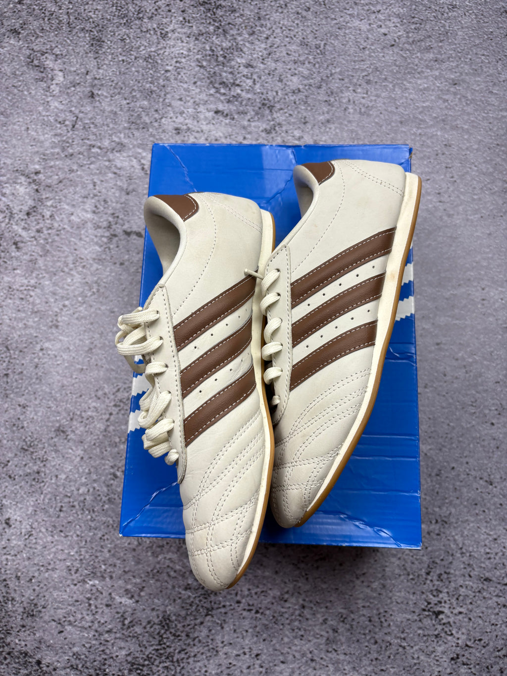 Adidas Mundial Team Cream Brown Leather Indoor Football Sneakers Retro 39 1/3
