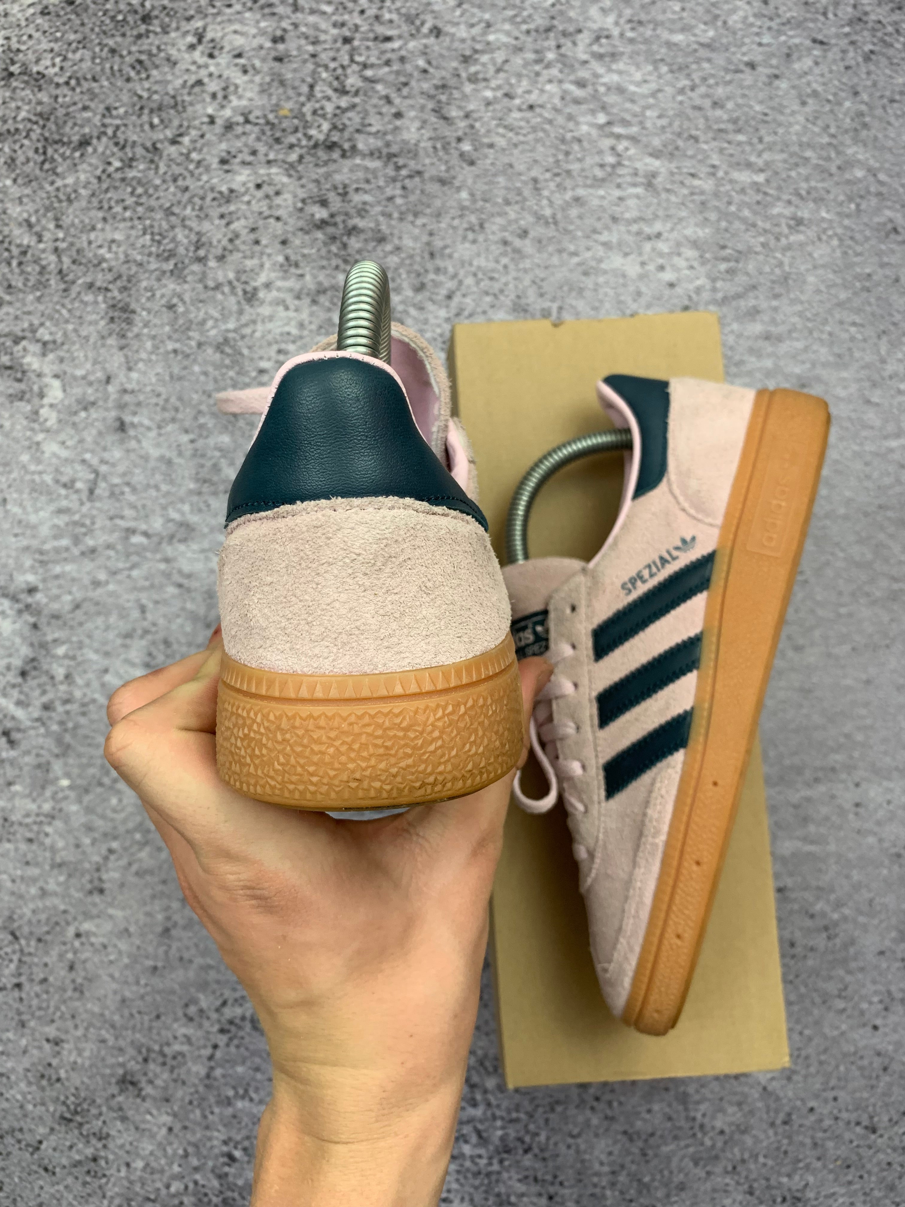 Adidas Handball Spezial Pink Green Gum Sneakersy Zamszowe r. 38 stan idealny