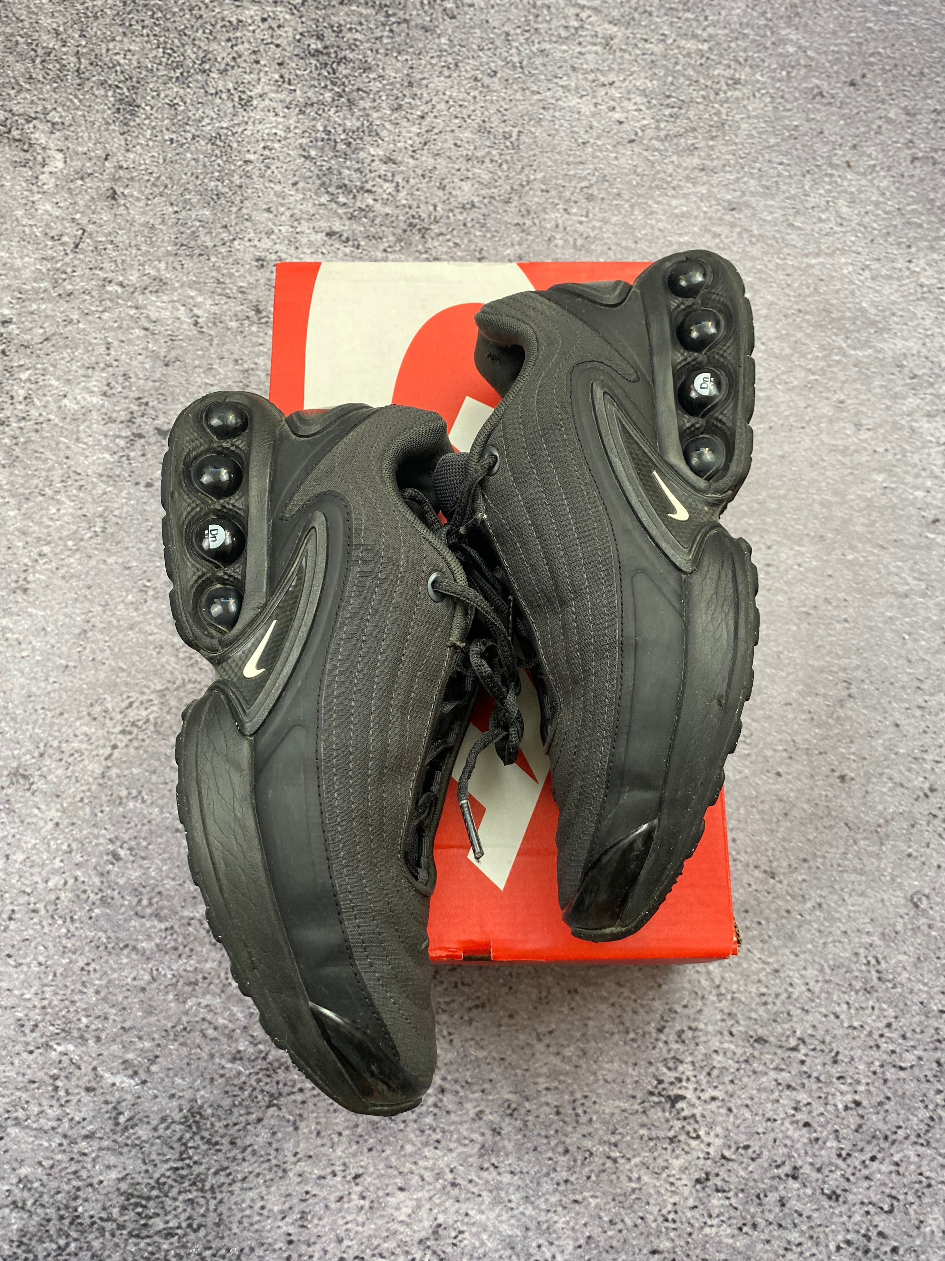 Nike Air Max Dn czarne sneakersy sportowe r. 40.5