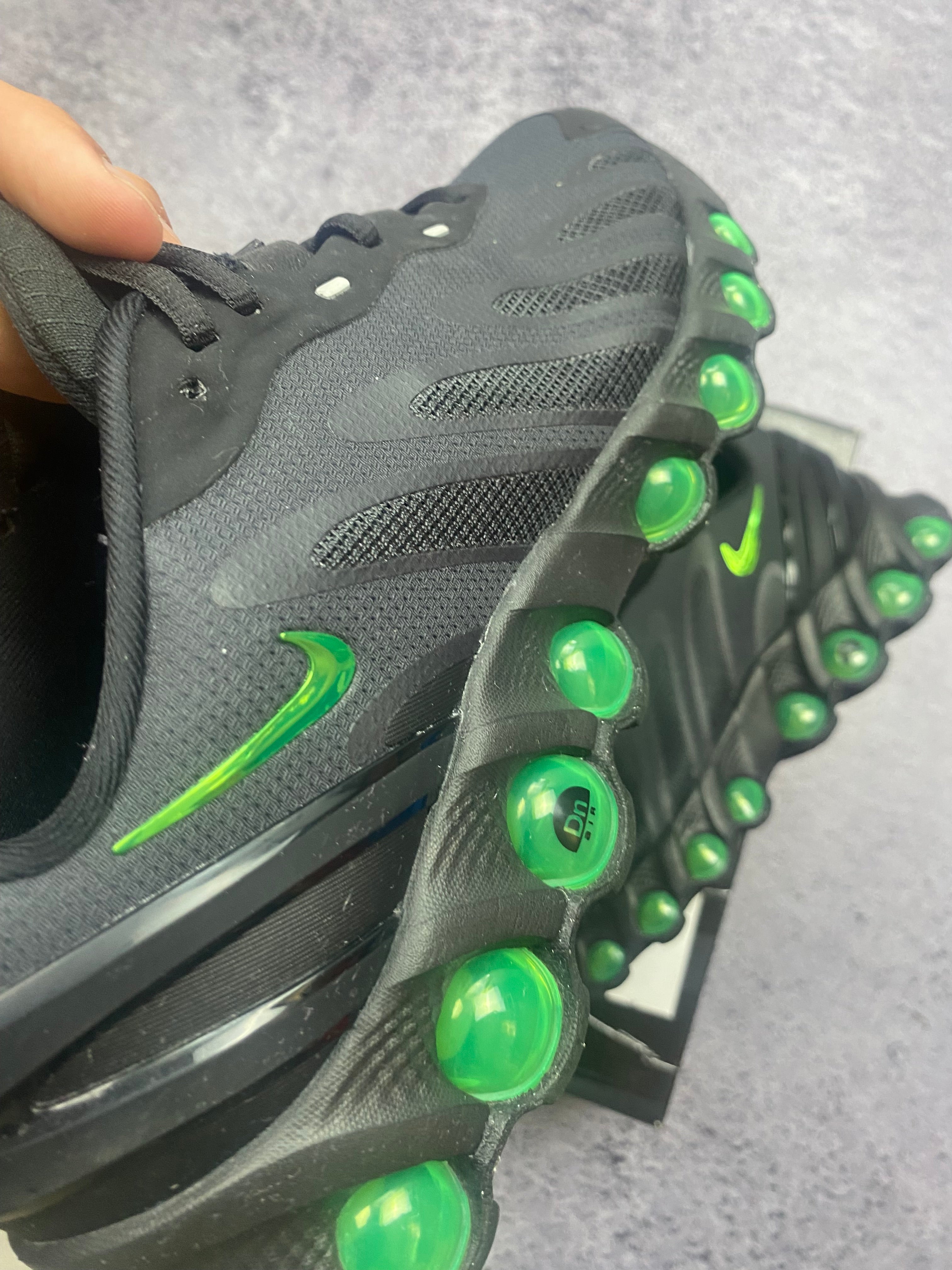 Nike Air Max Dn Black Green – sneakersy r. 42