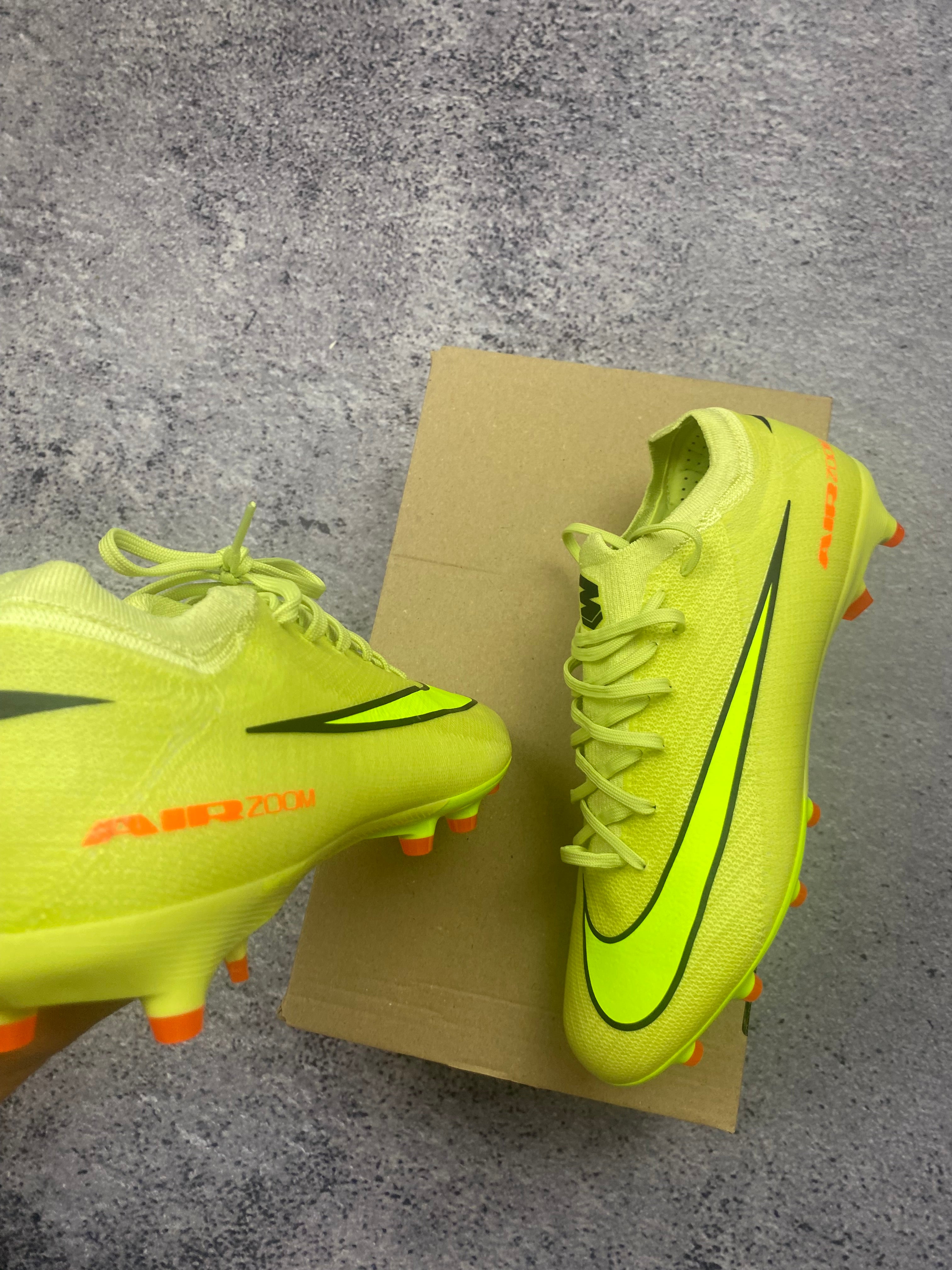 Nike Mercurial Vapor 15 Academy FG/MG Volt Football Boots Korki Piłkarskie 42.5