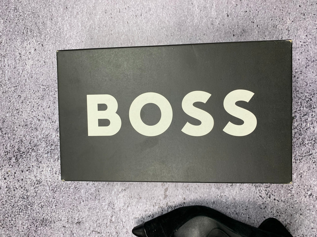 BOSS Czarne Czółenka na Słupku Zamszowe r. 39 BDB + Box